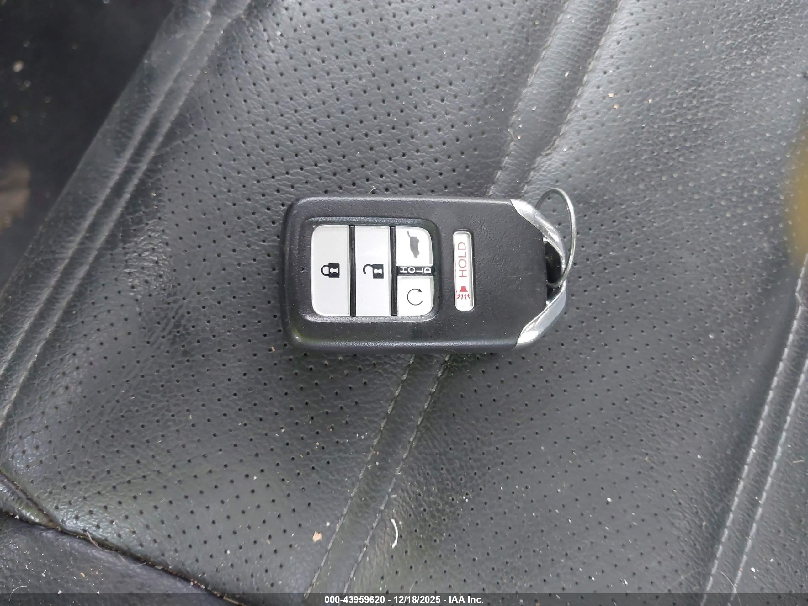 HONDA CR-V image 11