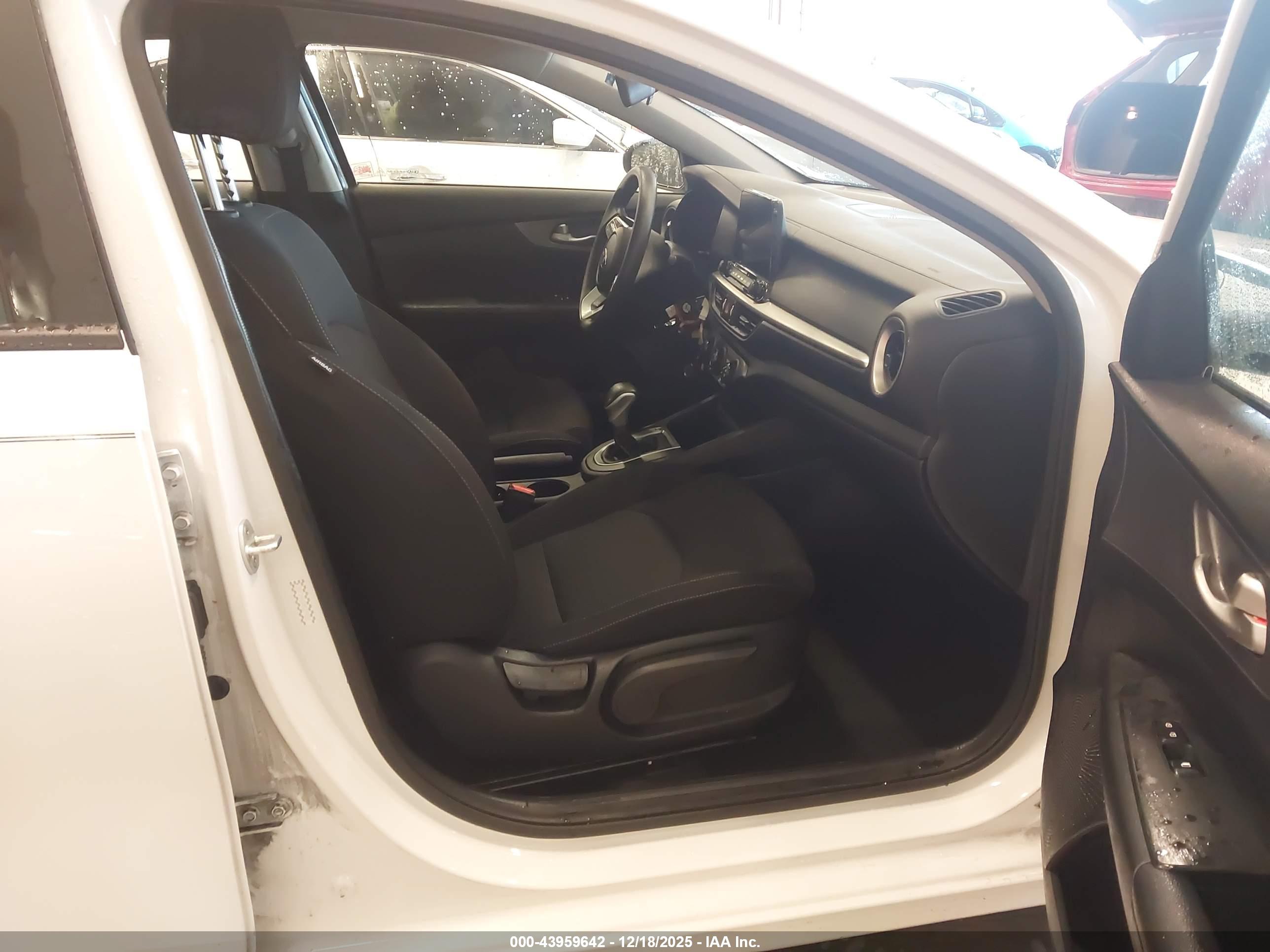KIA FORTE image 5