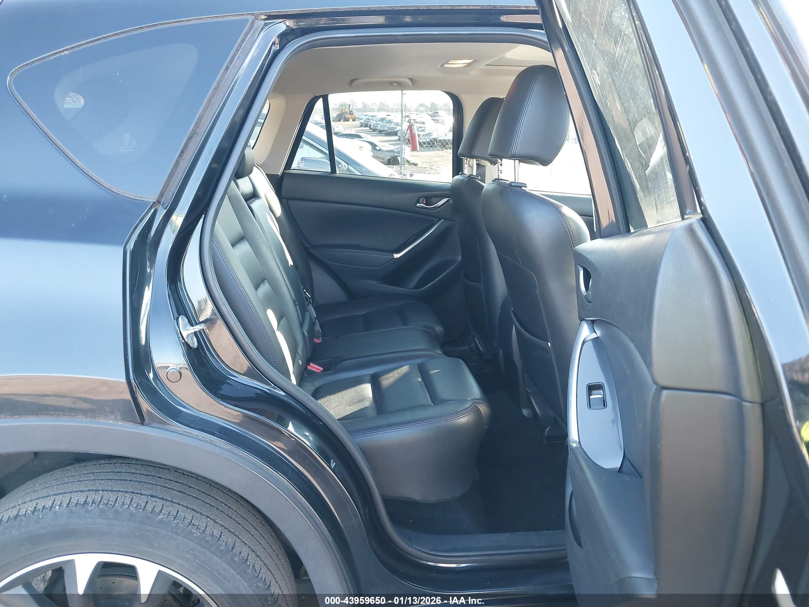 MAZDA CX-5 image 8