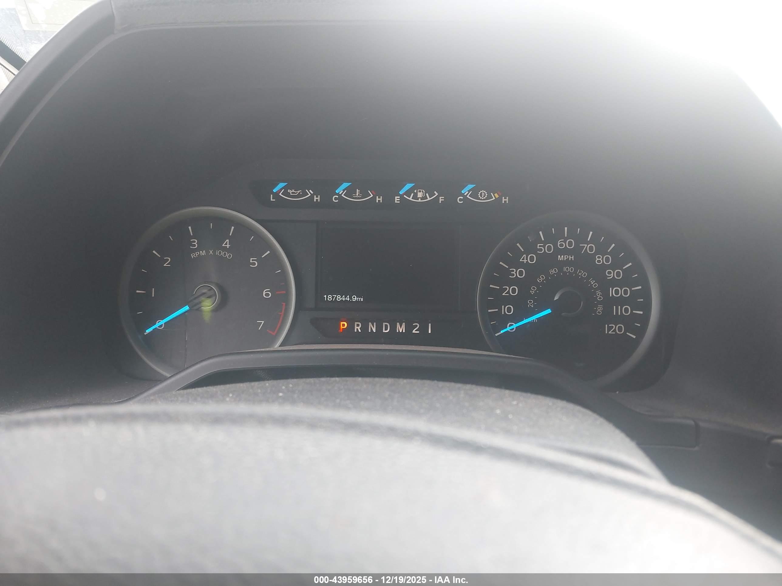 FORD F-150 image 7