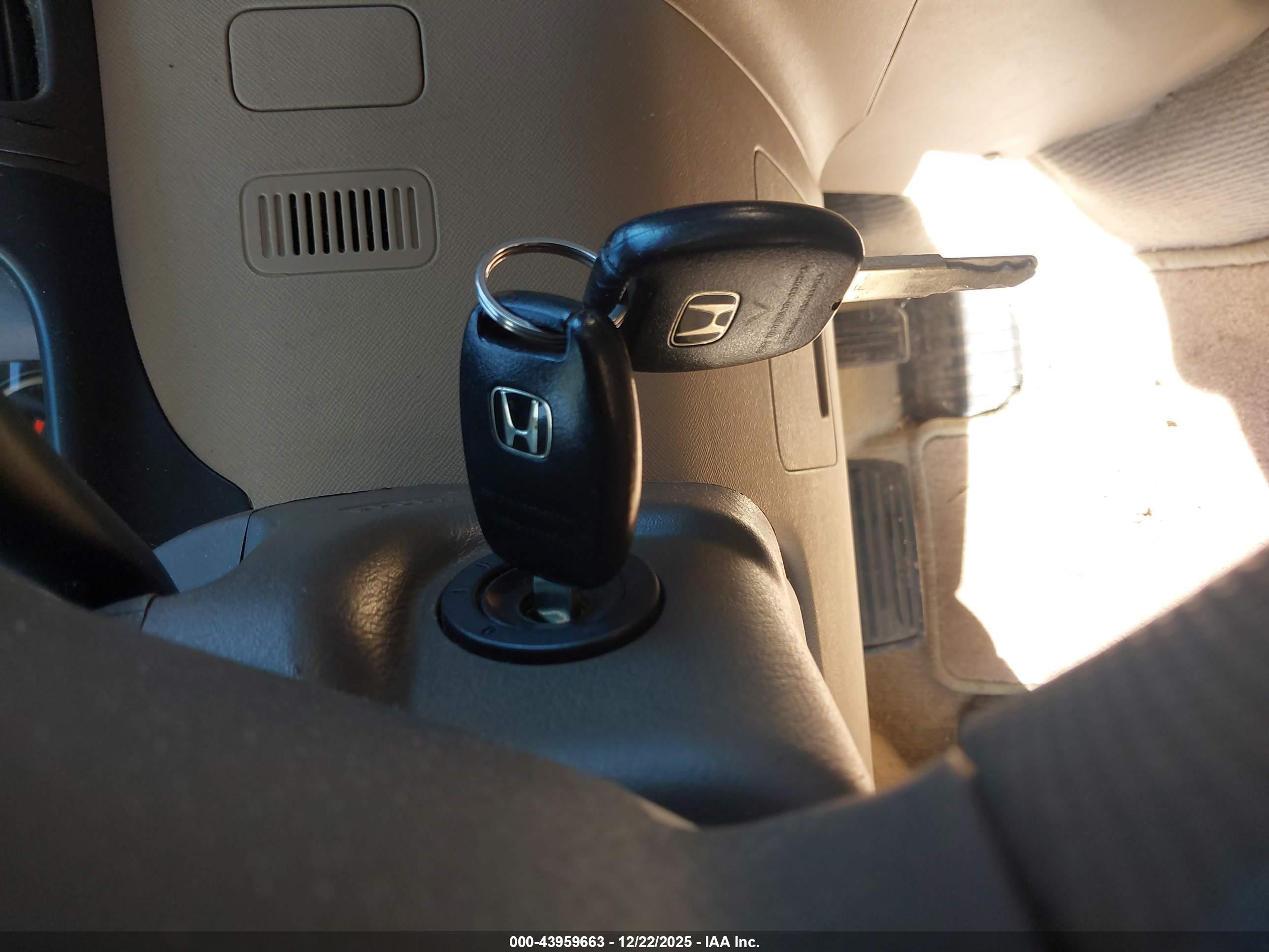 HONDA CR-V image 11