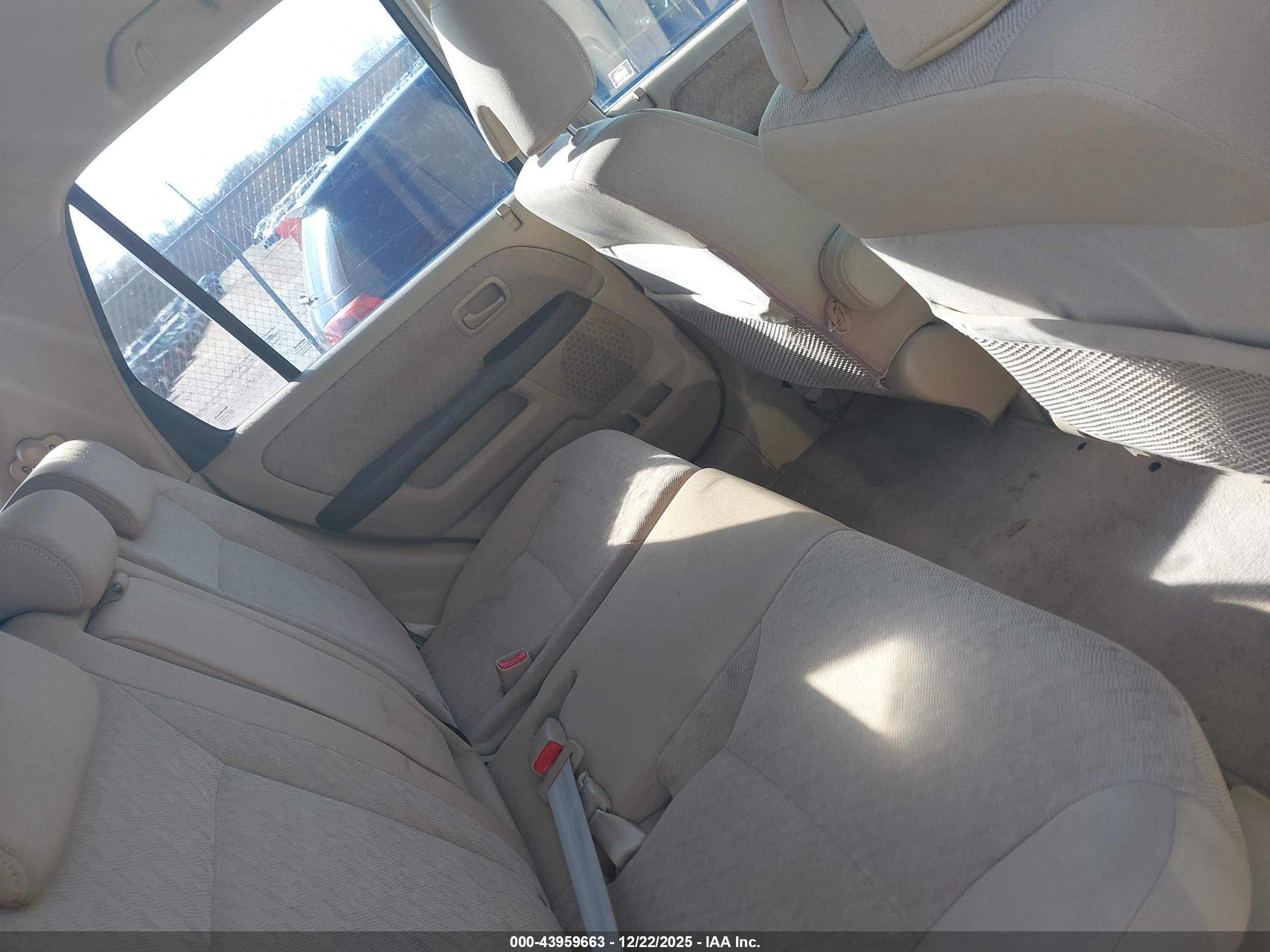 HONDA CR-V image 8