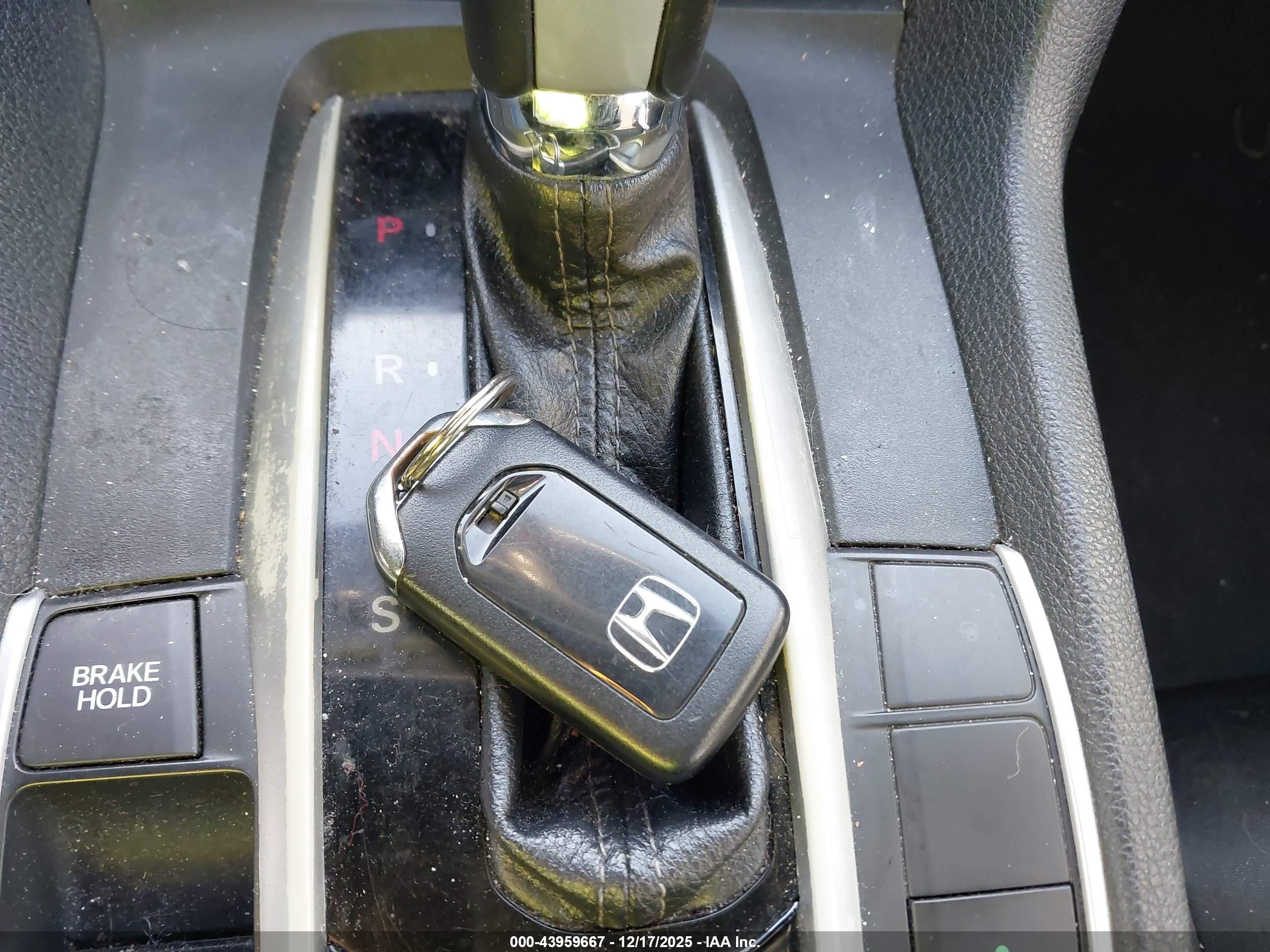 HONDA CIVIC image 11