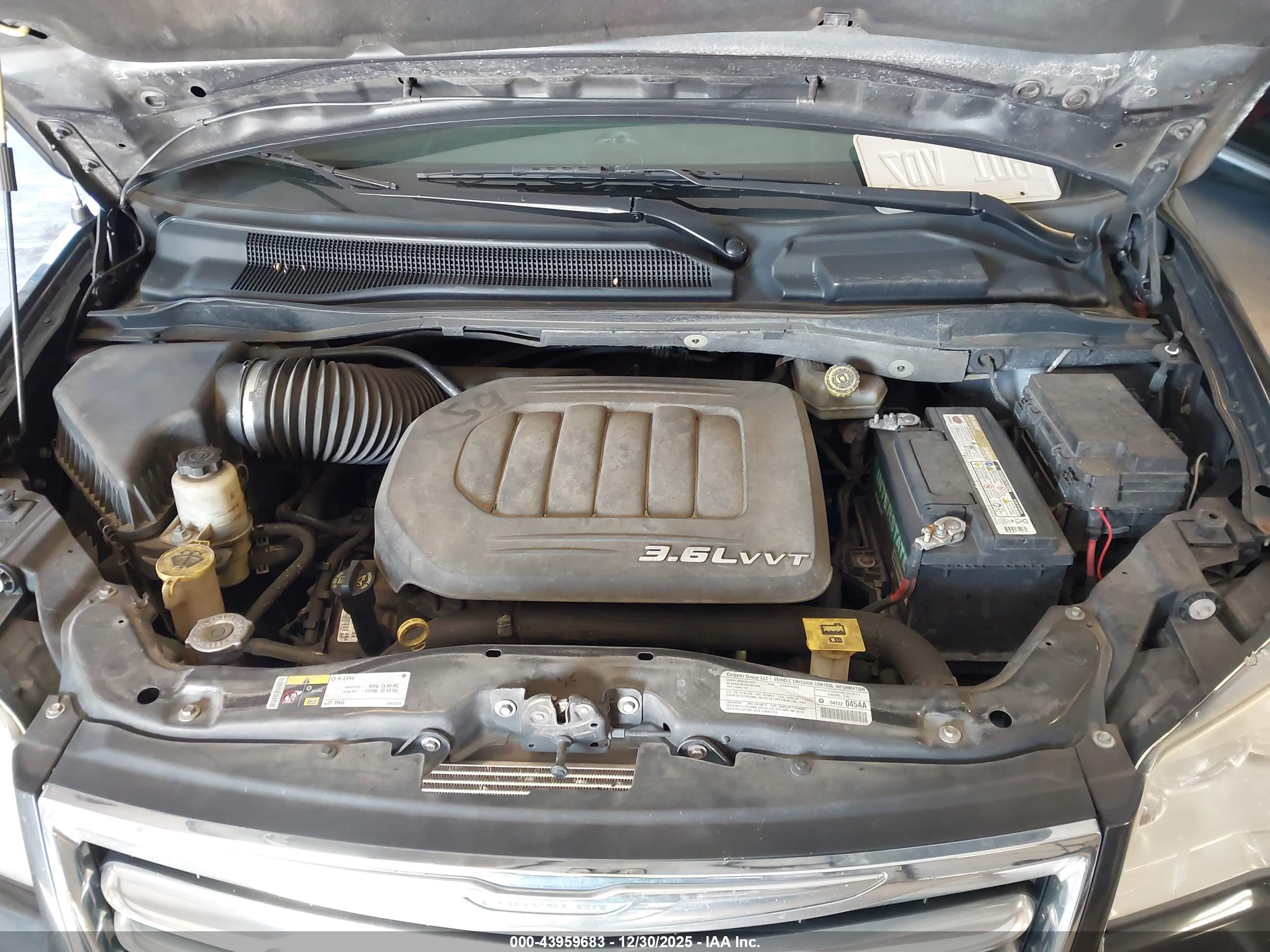 CHRYSLER TOWN image 10