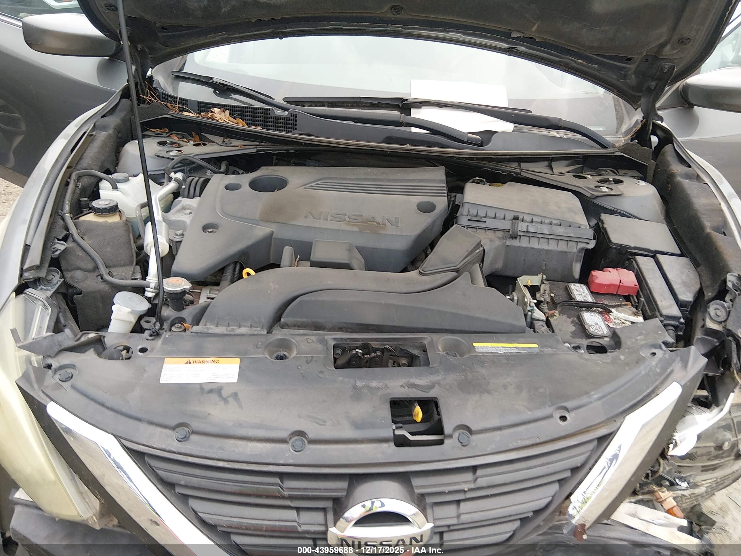 NISSAN ALTIMA image 10
