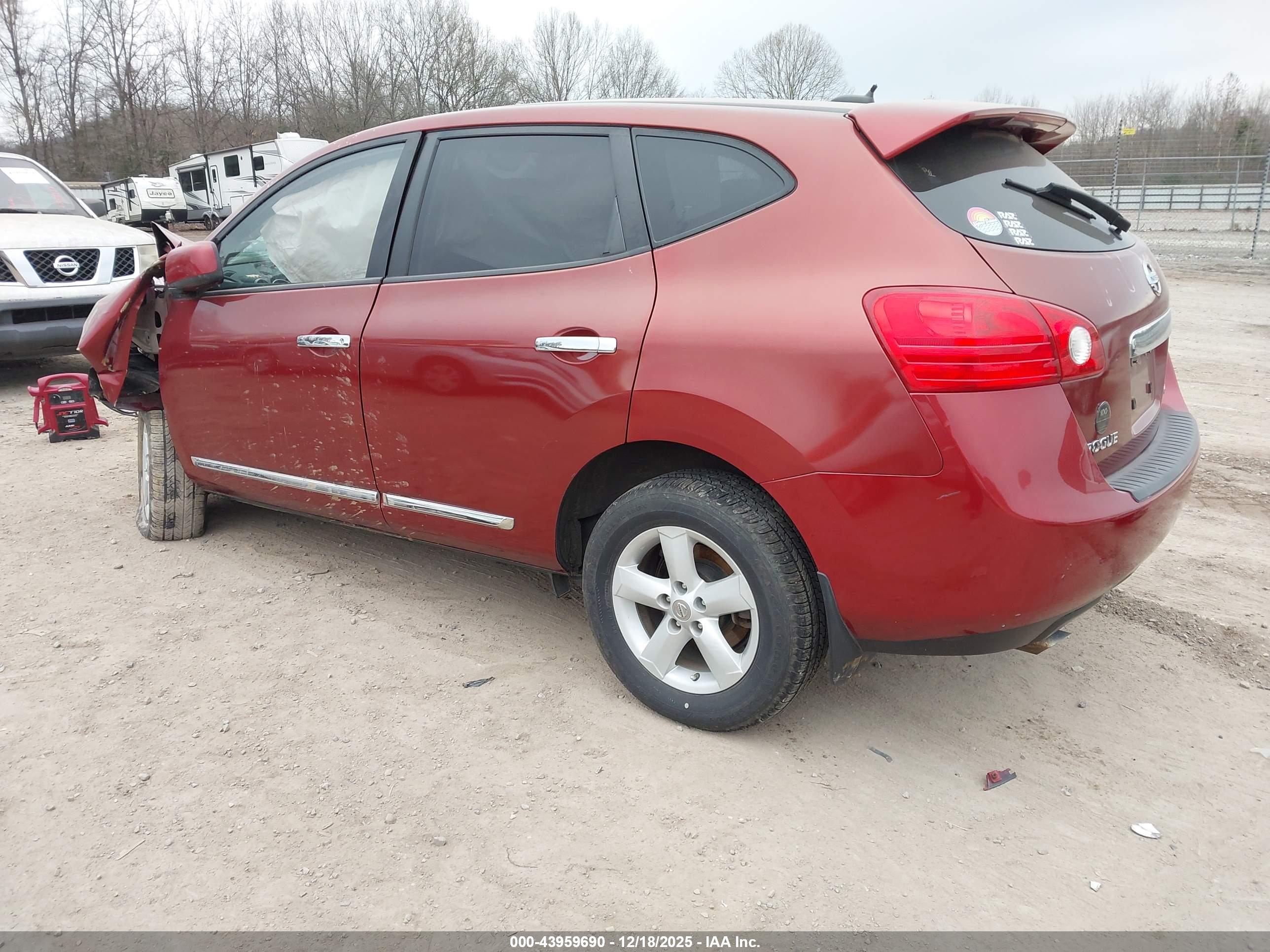 NISSAN ROGUE image 3
