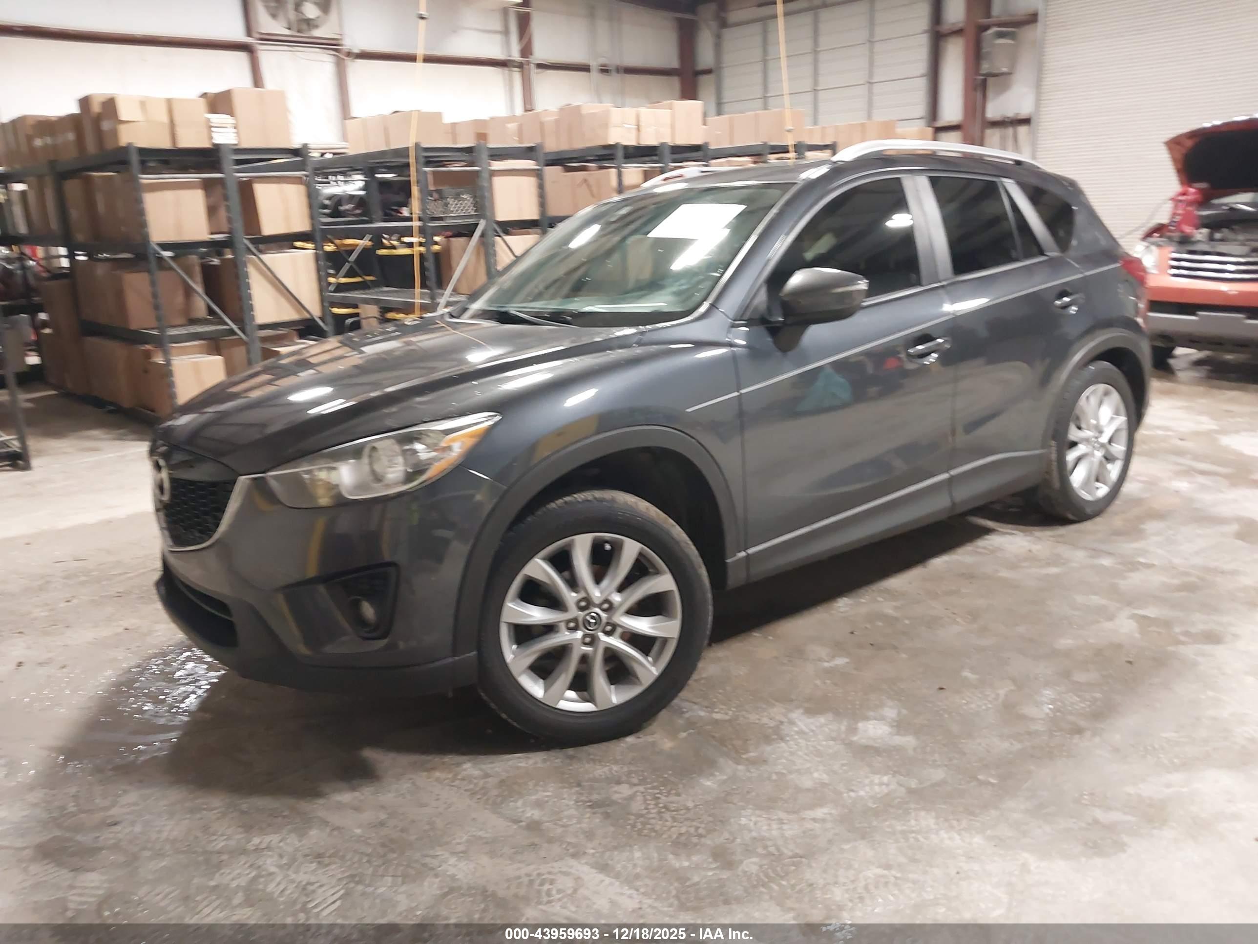 MAZDA CX-5 image 2