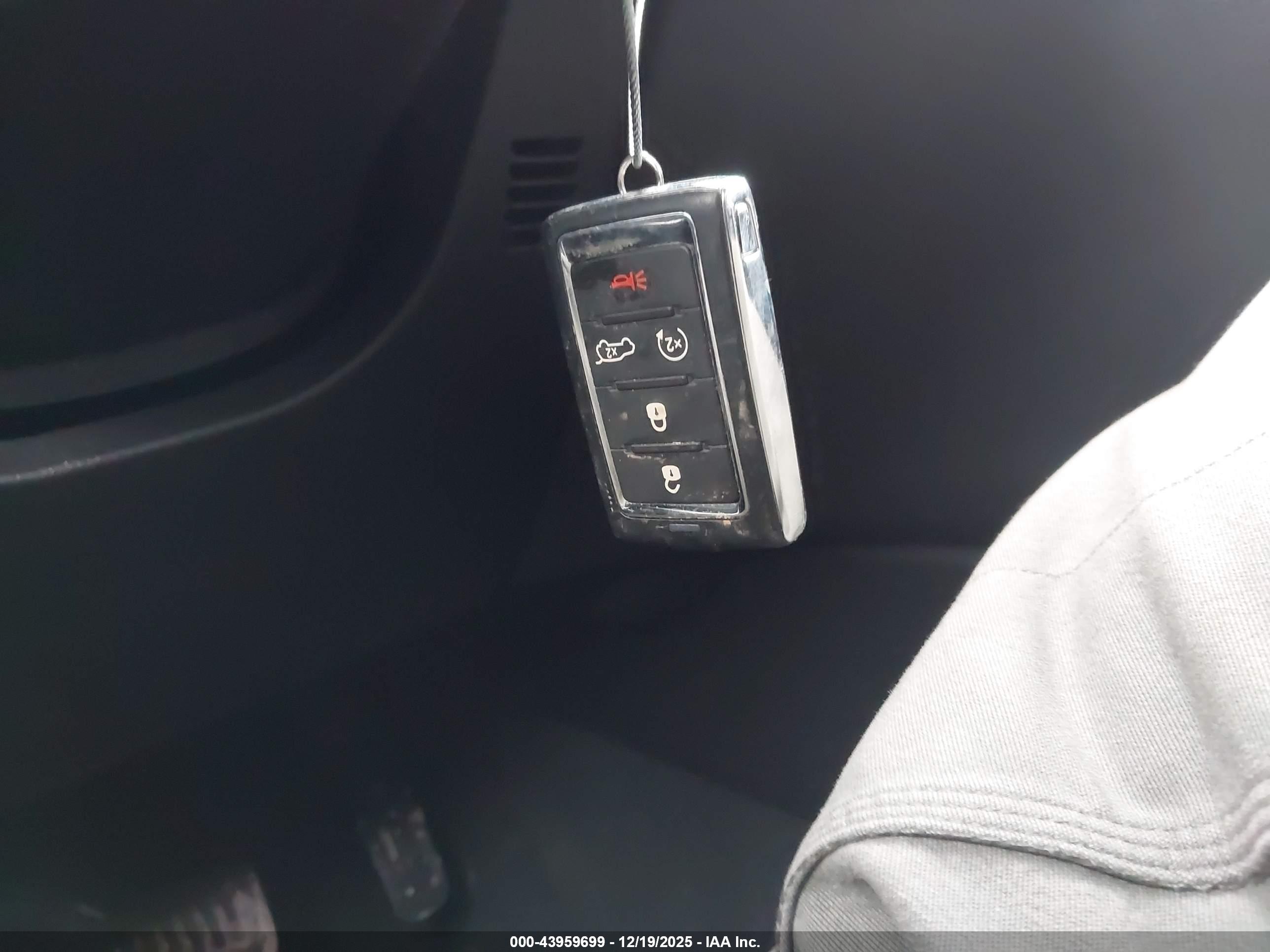 JEEP GRAND image 11