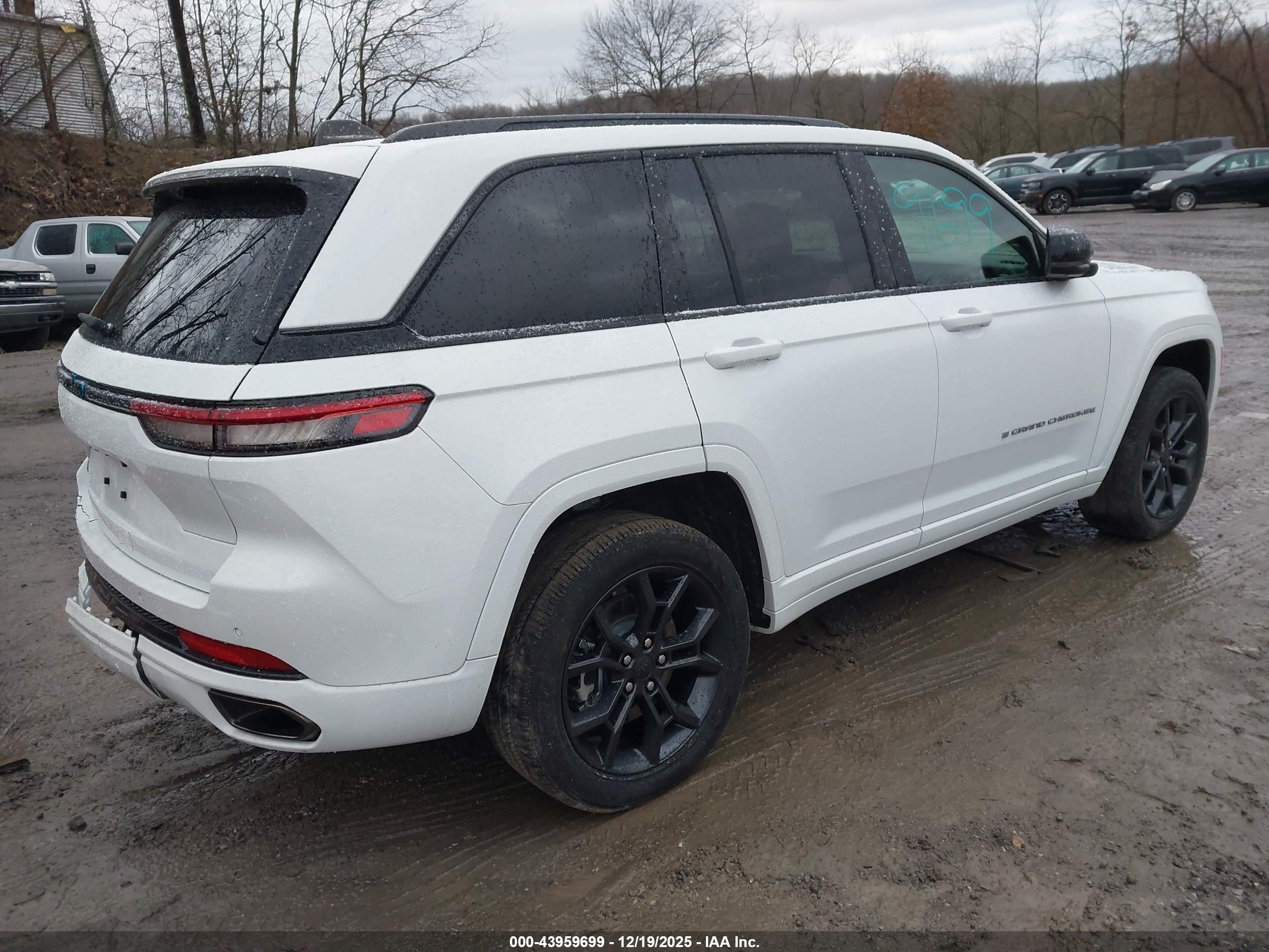 JEEP GRAND image 4