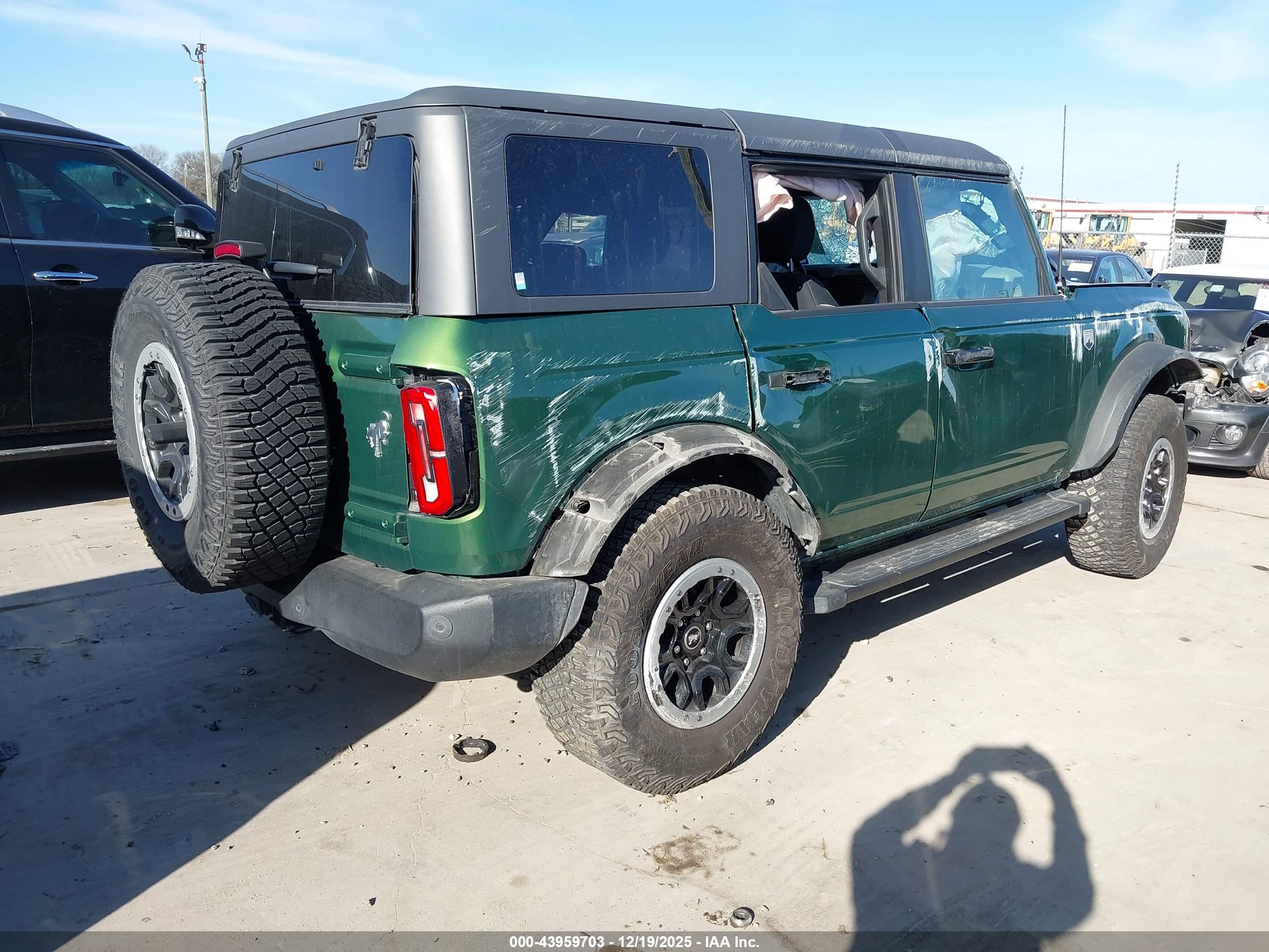 FORD BRONCO image 4