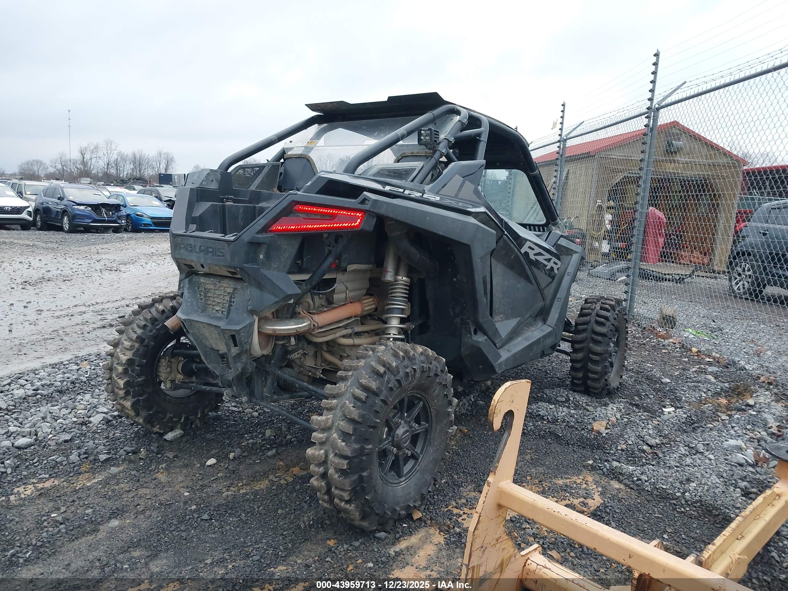 POLARIS RZR image 4