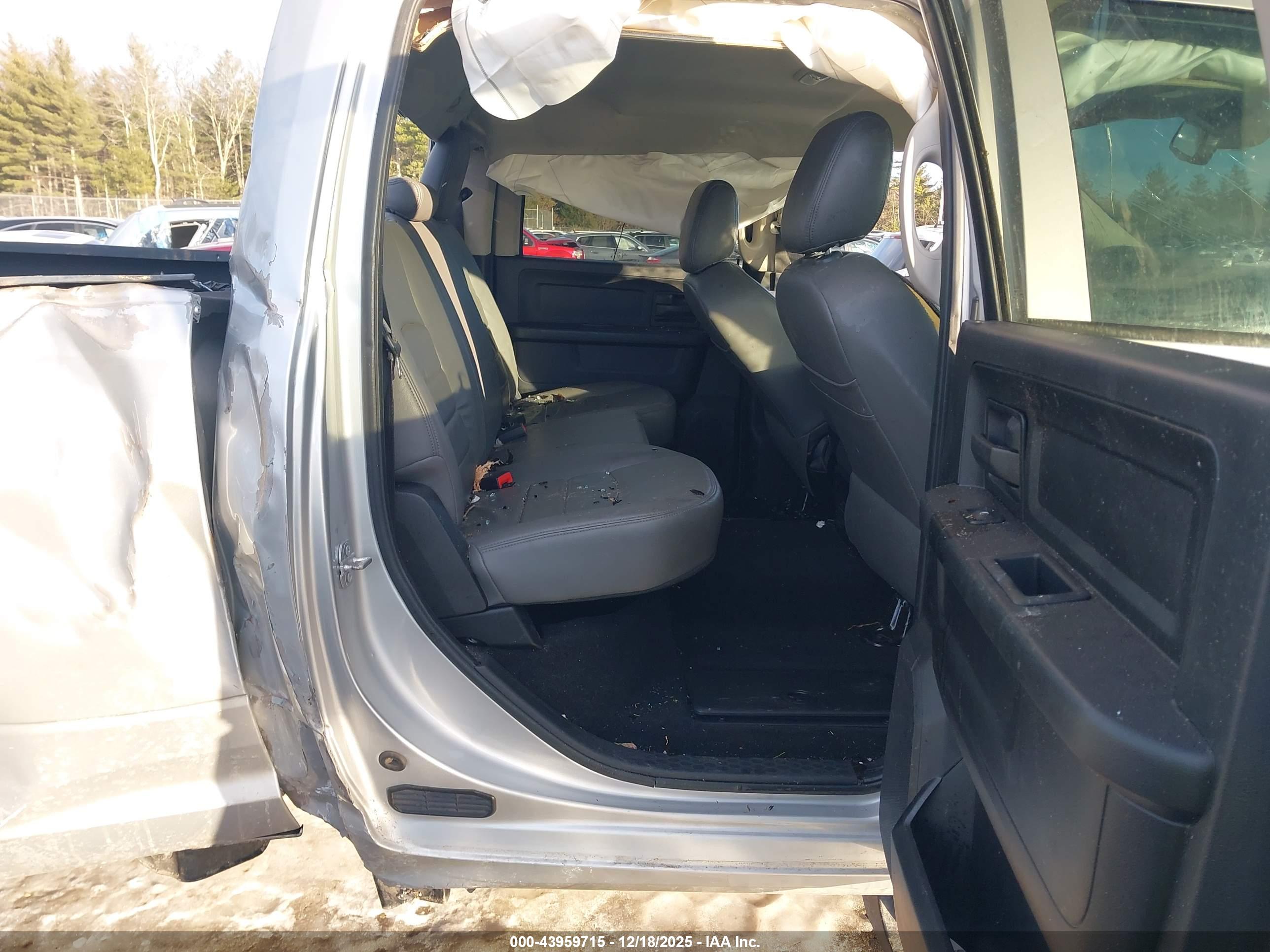 RAM 2500 image 8