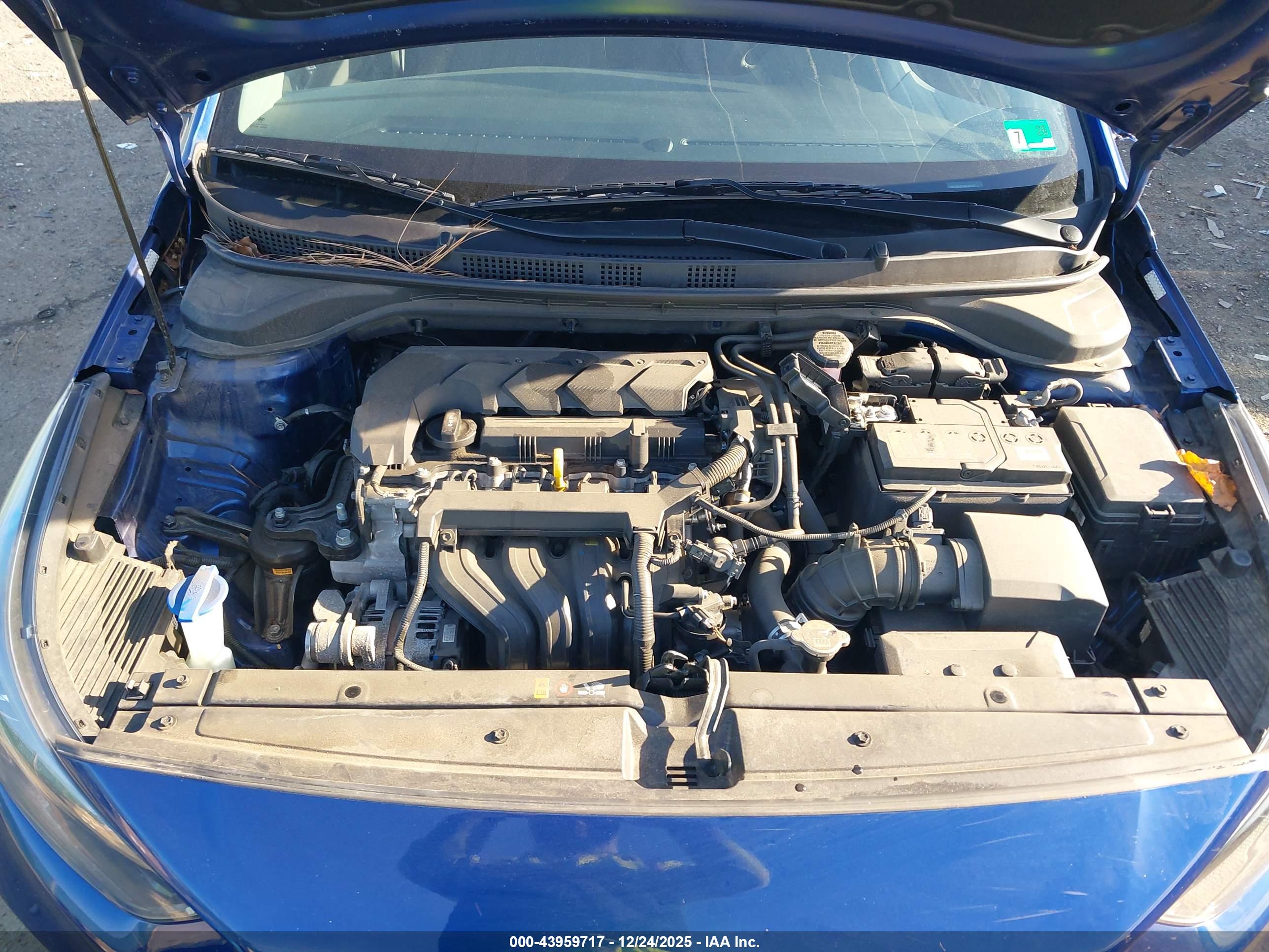 HYUNDAI ACCENT image 10