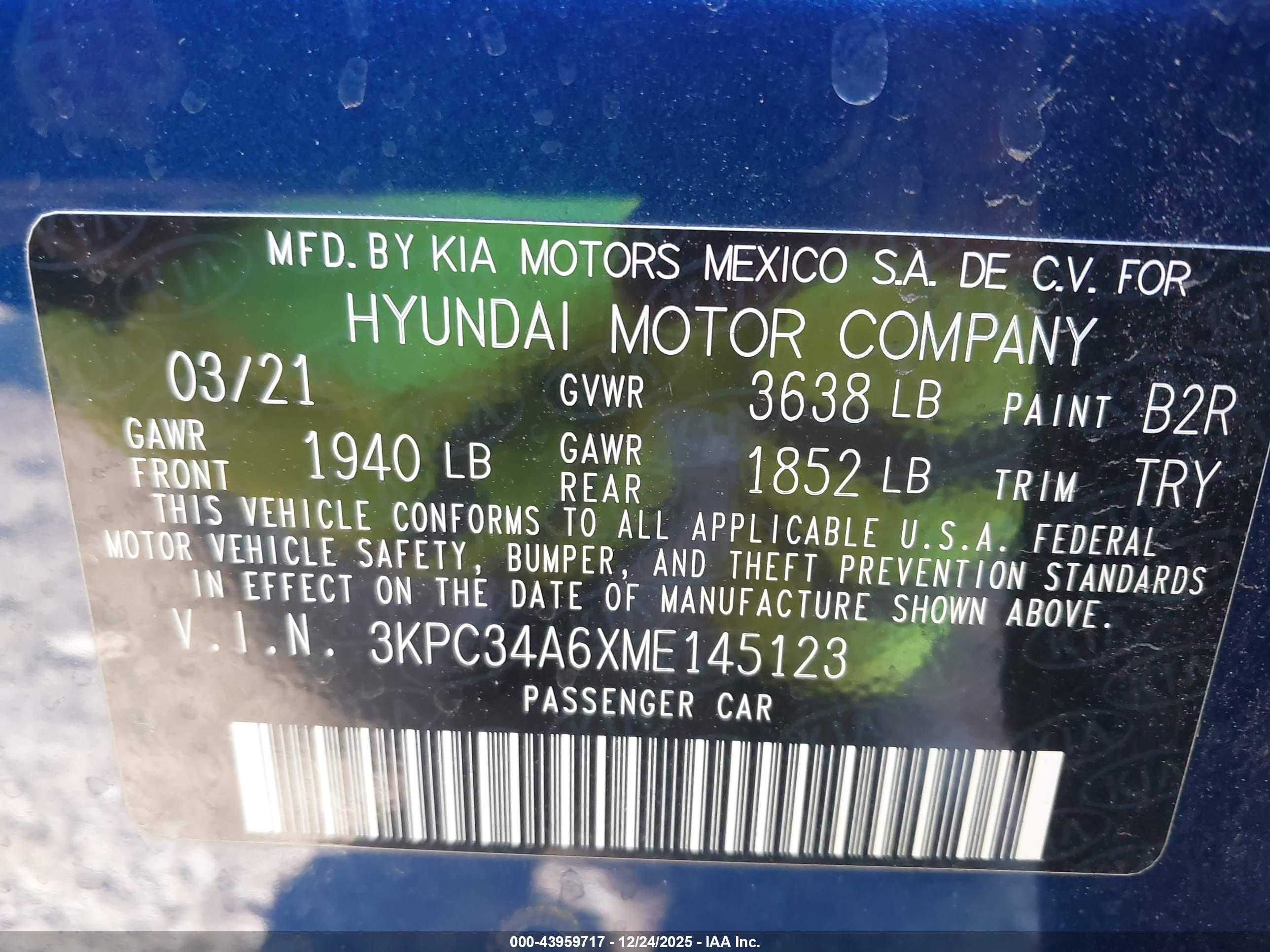 HYUNDAI ACCENT image 9