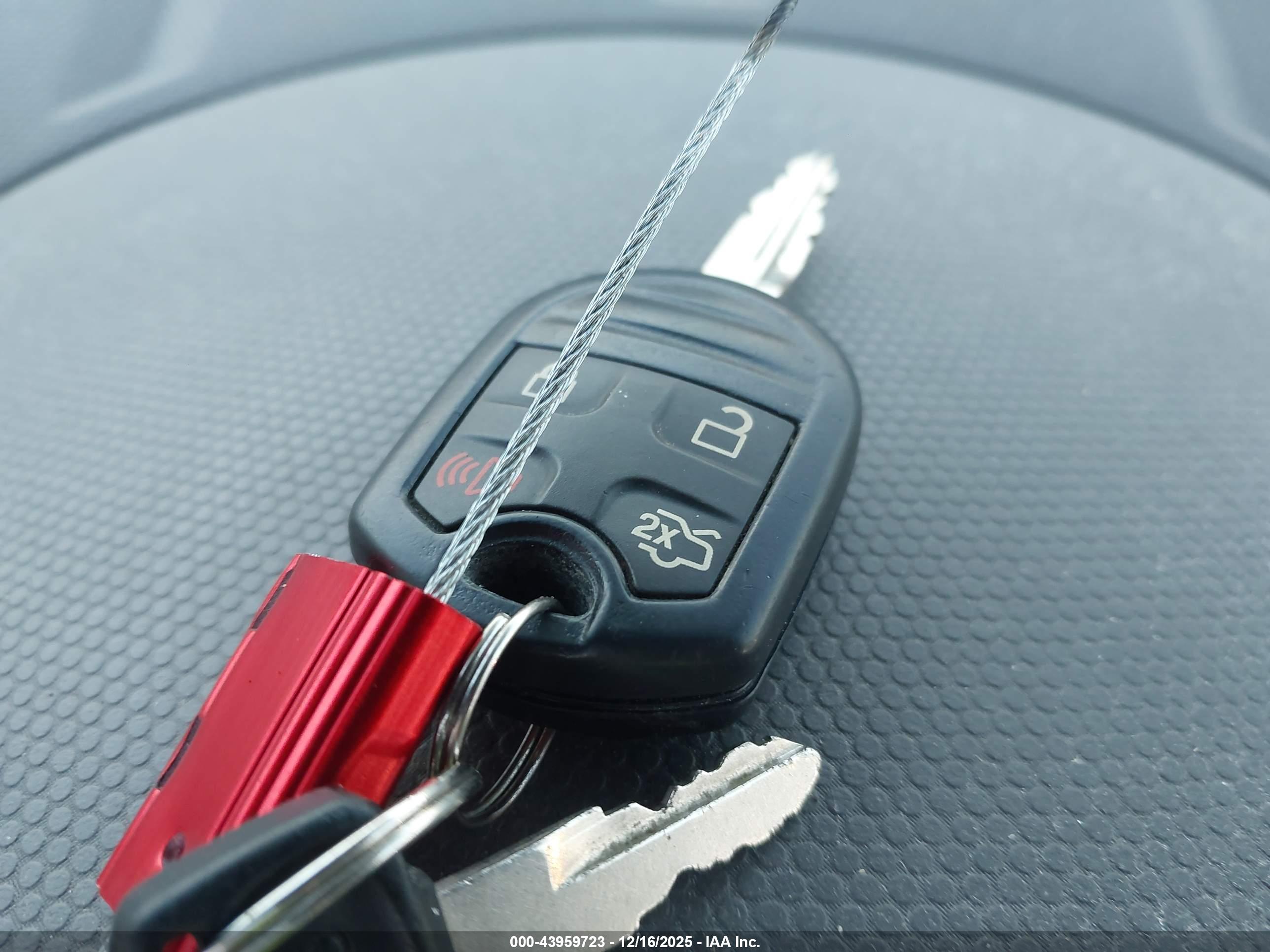 FORD ESCAPE image 11