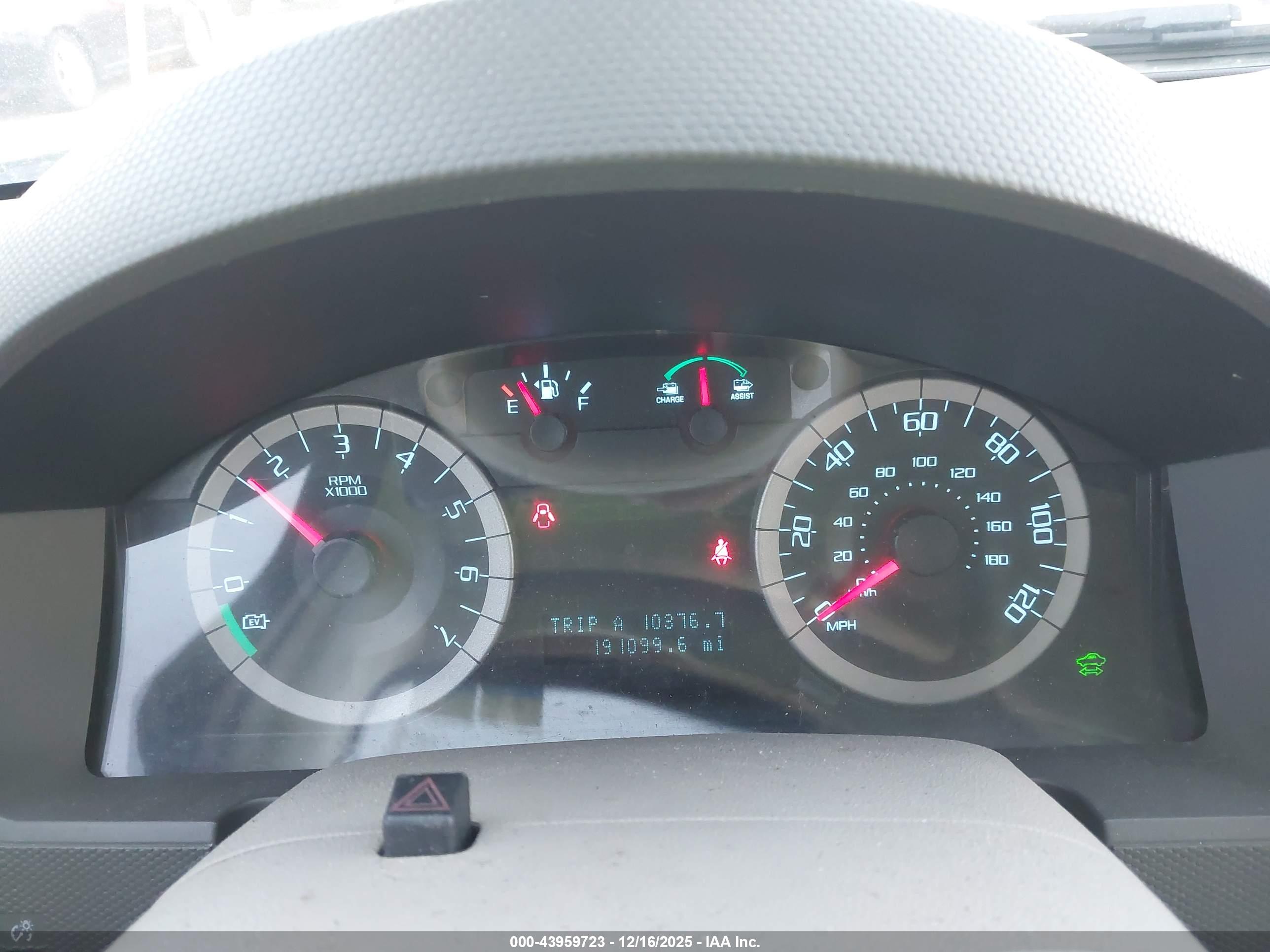 FORD ESCAPE image 7
