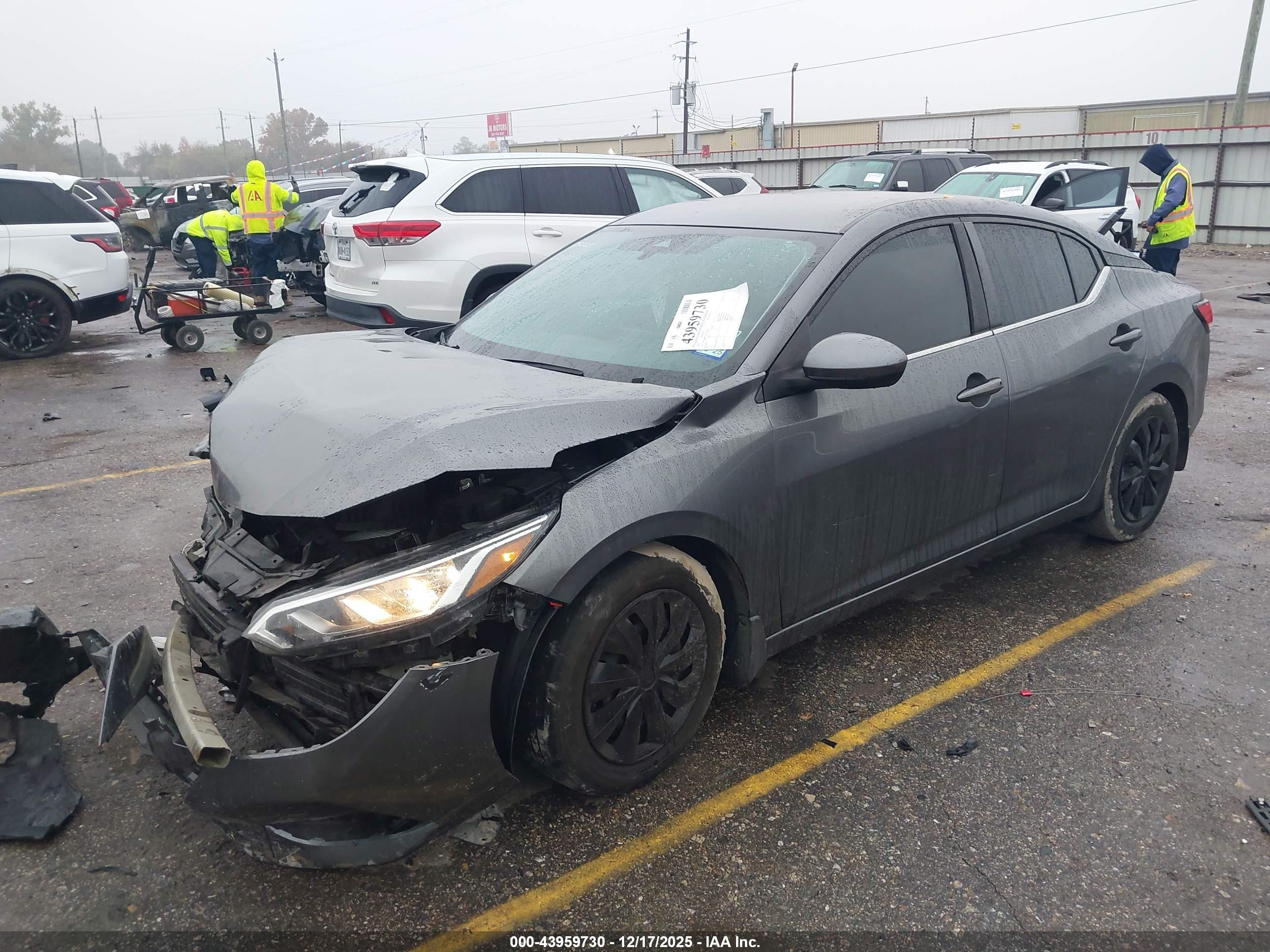 NISSAN SENTRA image 6
