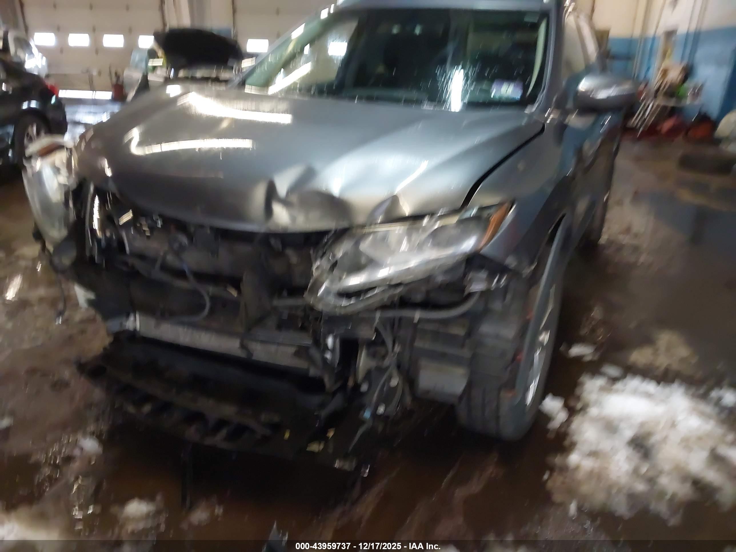 NISSAN ROGUE image 6