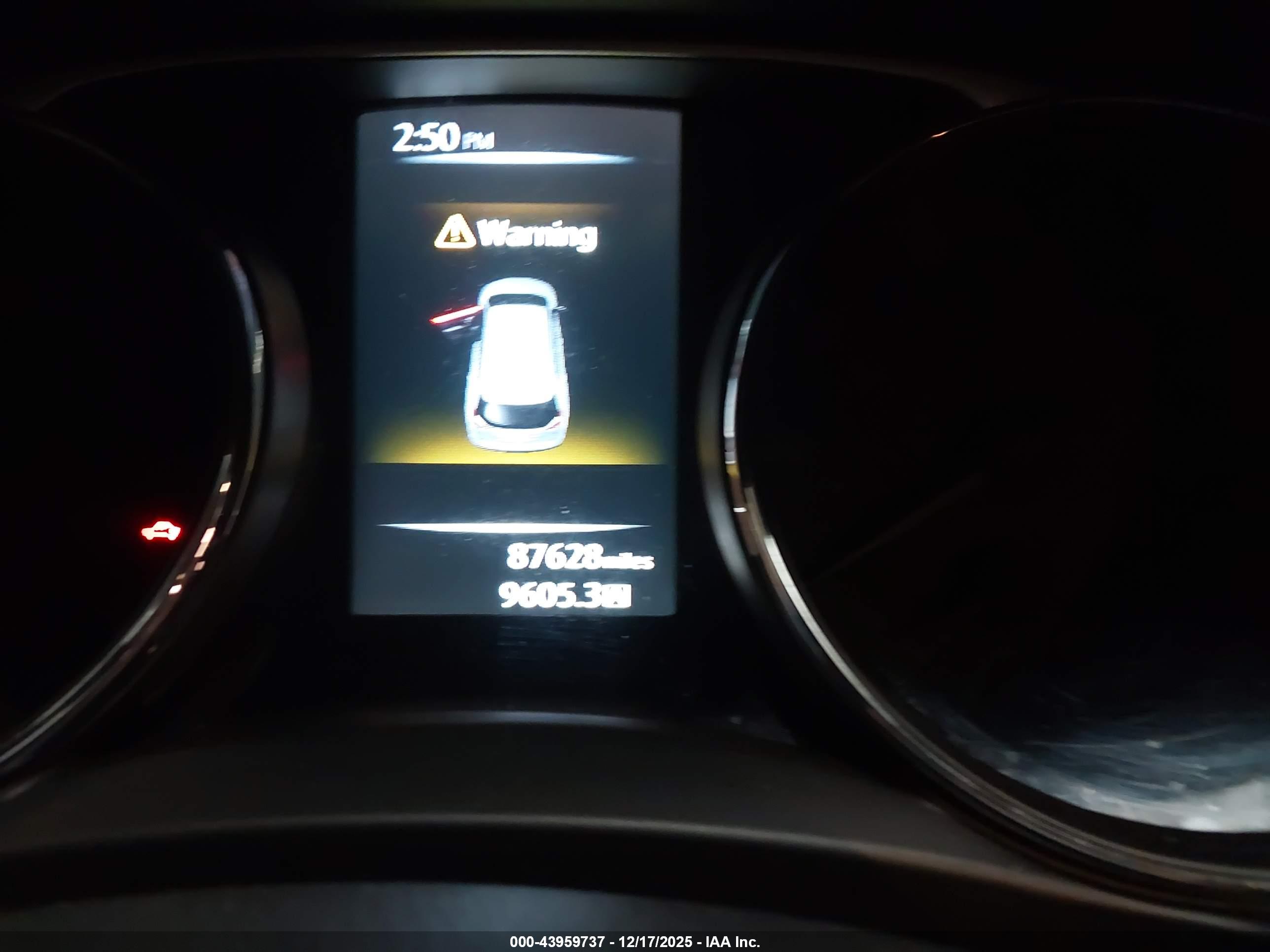 NISSAN ROGUE image 7