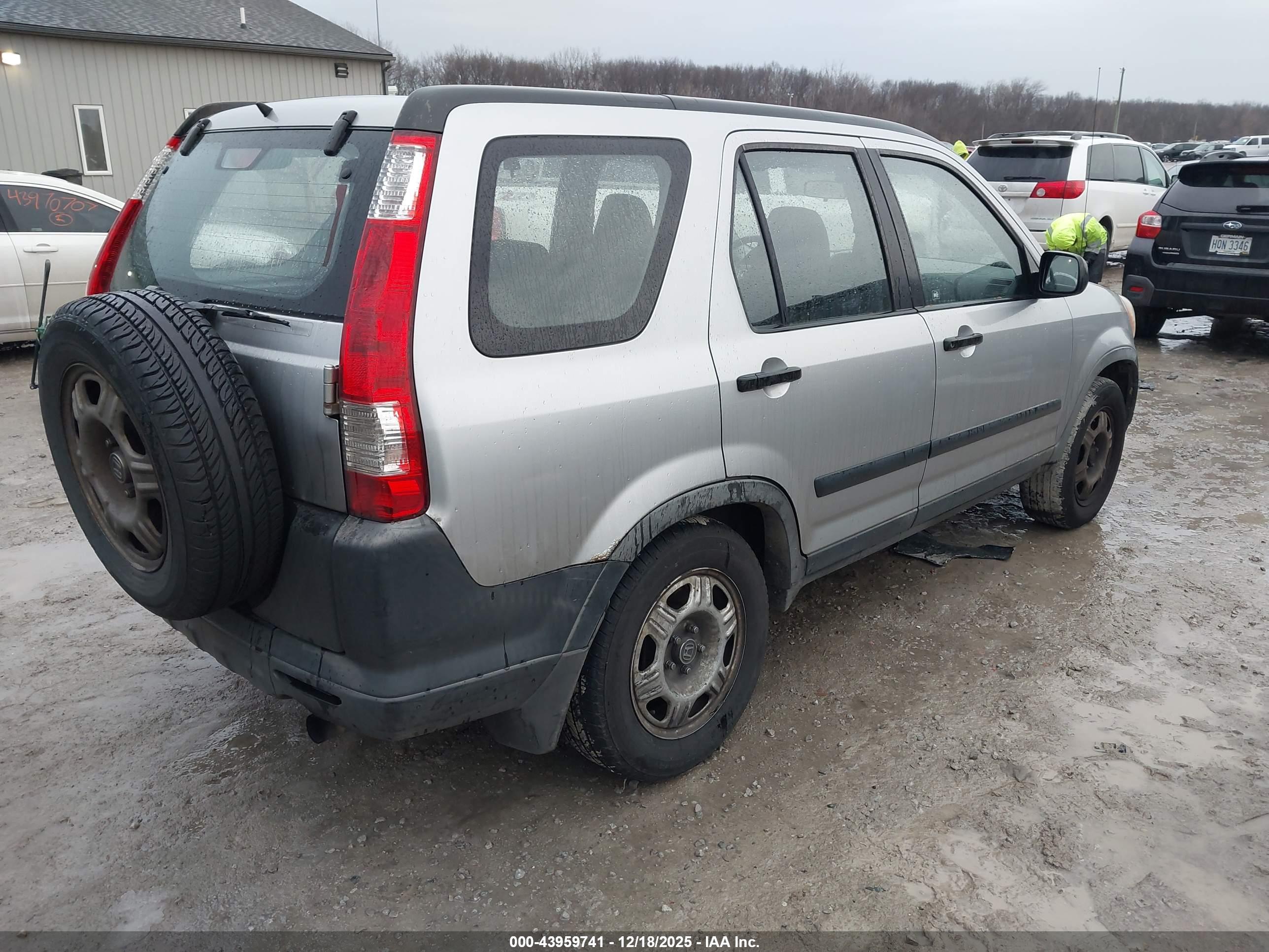 HONDA CR-V image 4