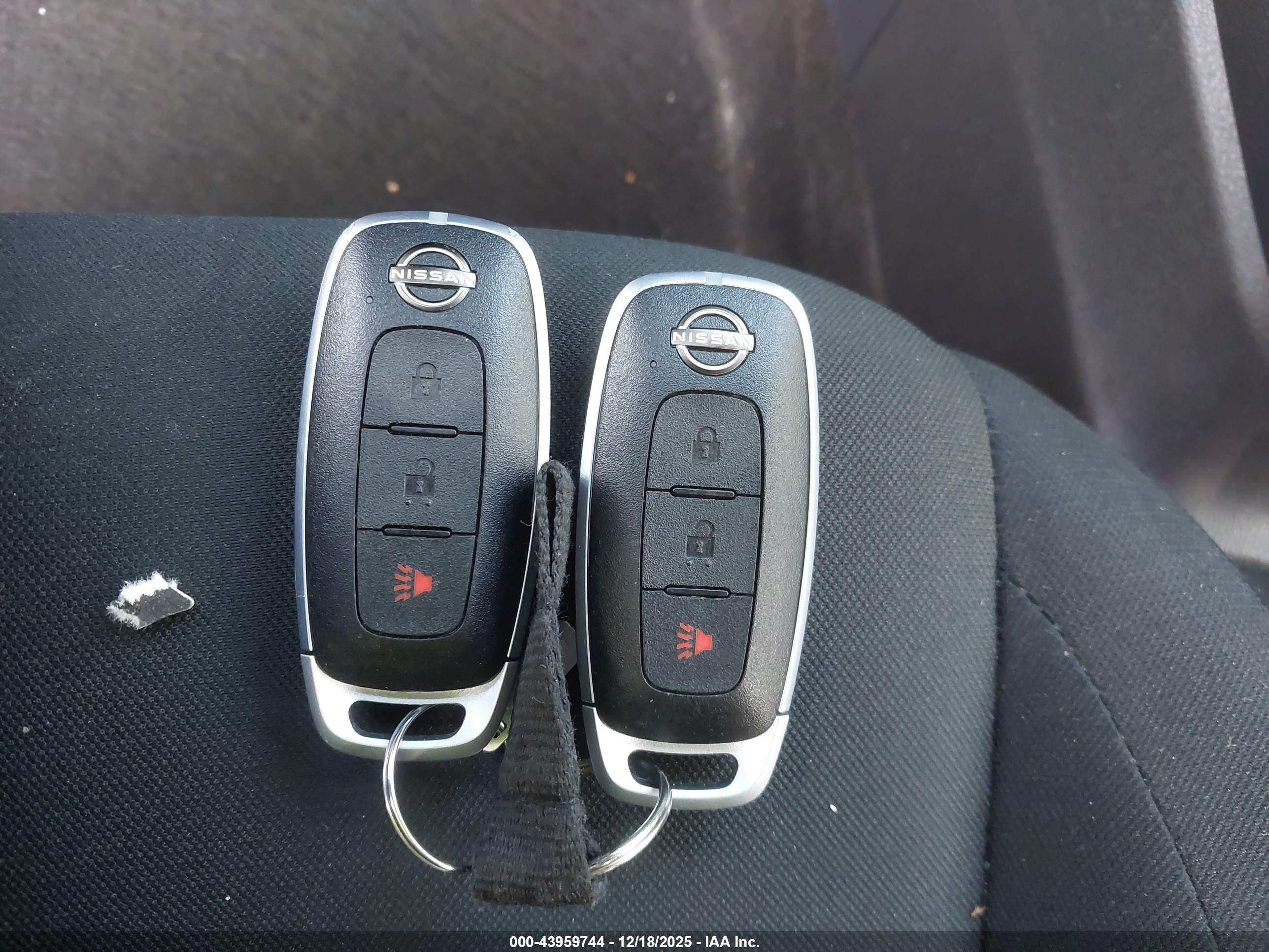 NISSAN KICKS image 11