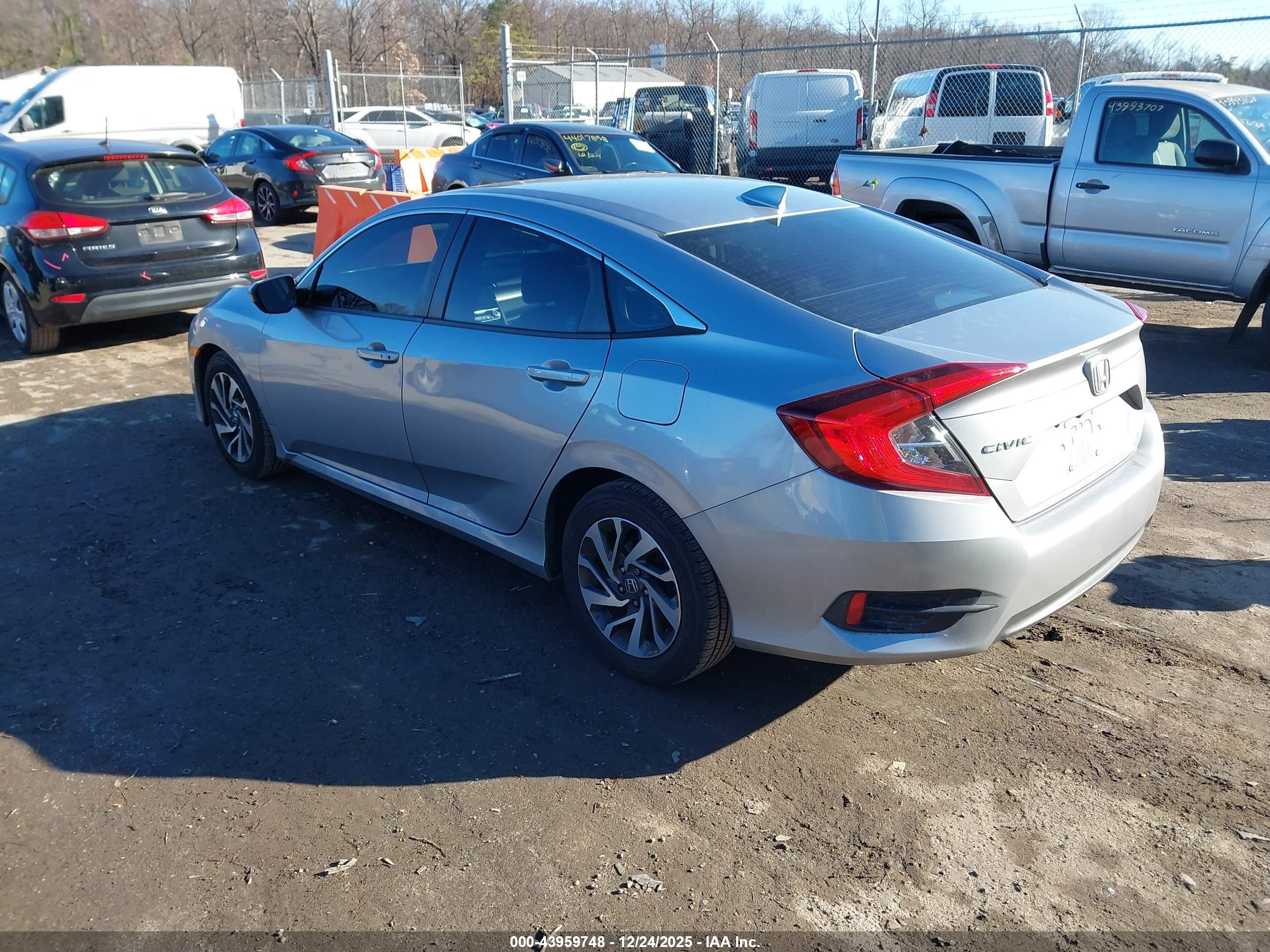 HONDA CIVIC image 3