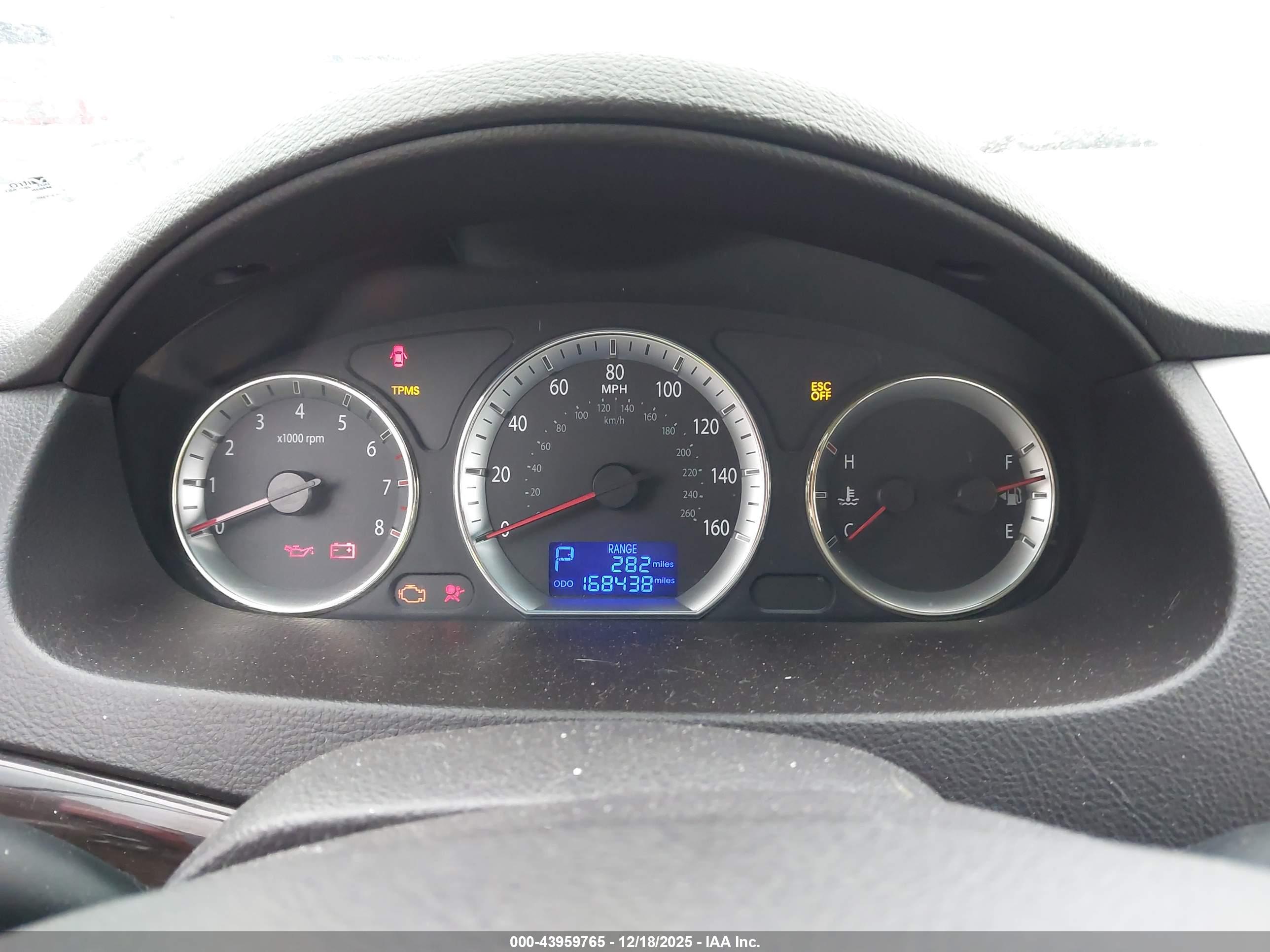 HYUNDAI SONATA image 7
