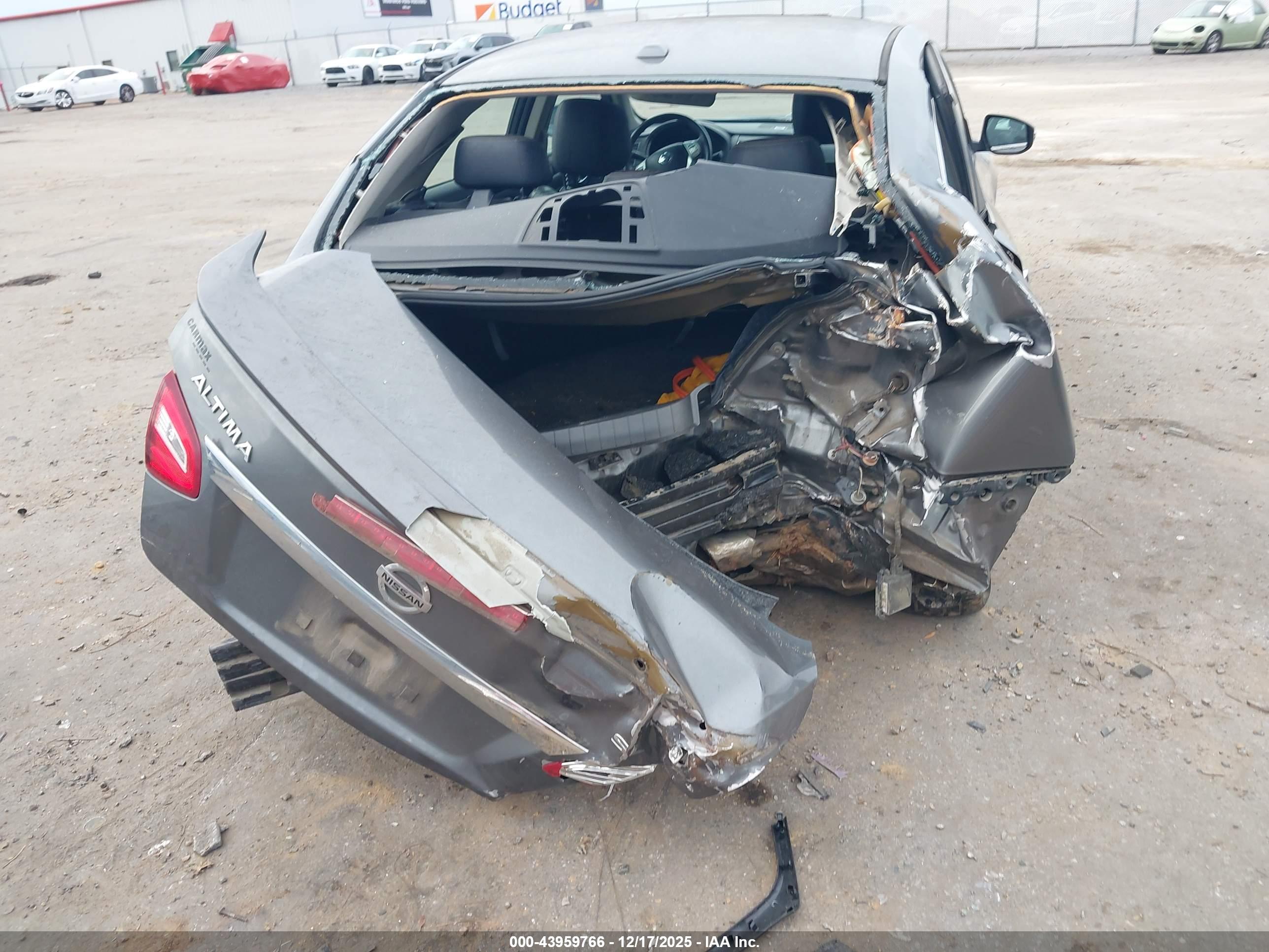 NISSAN ALTIMA image 6