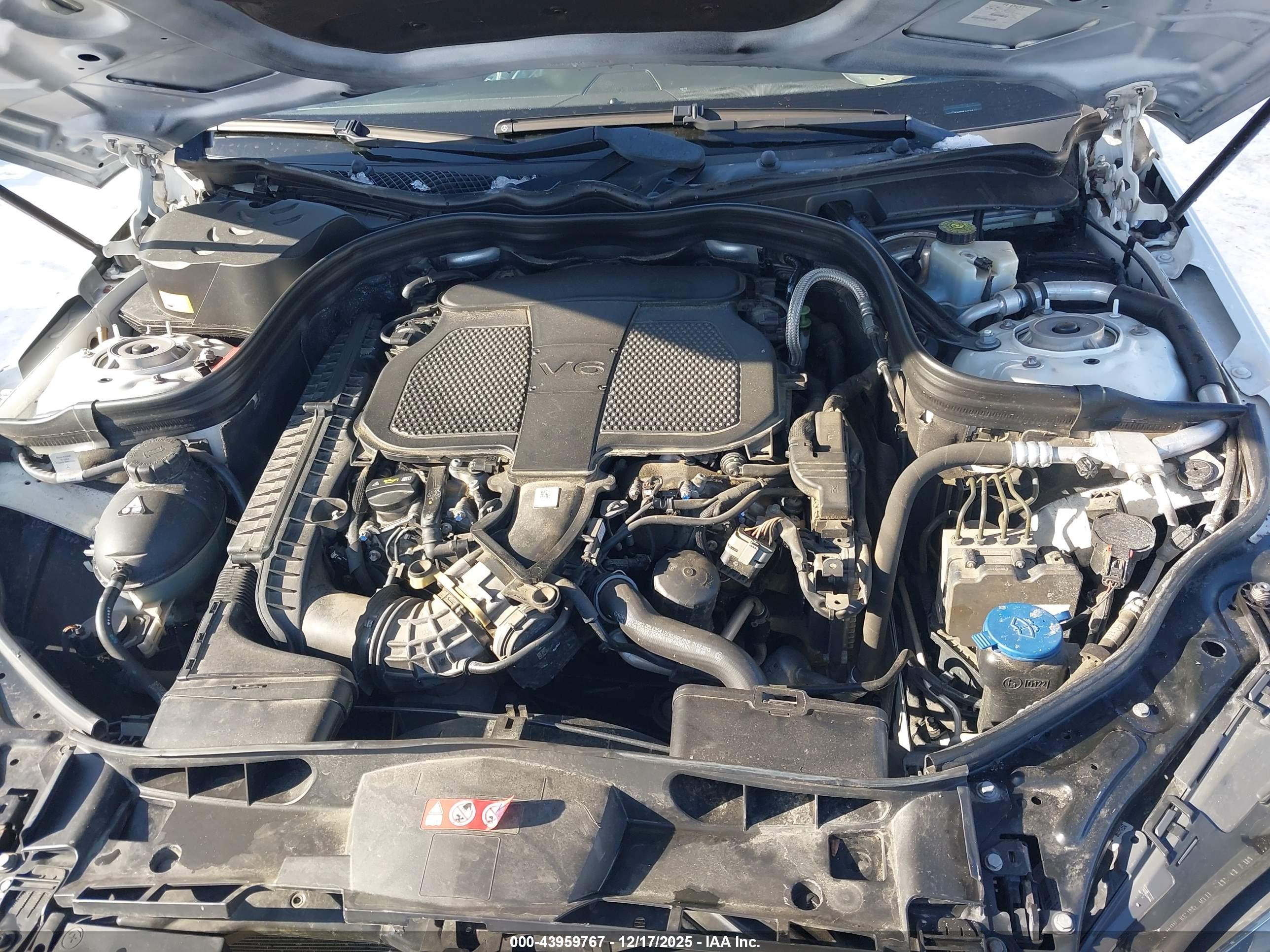 MERCEDES-BENZ E image 10