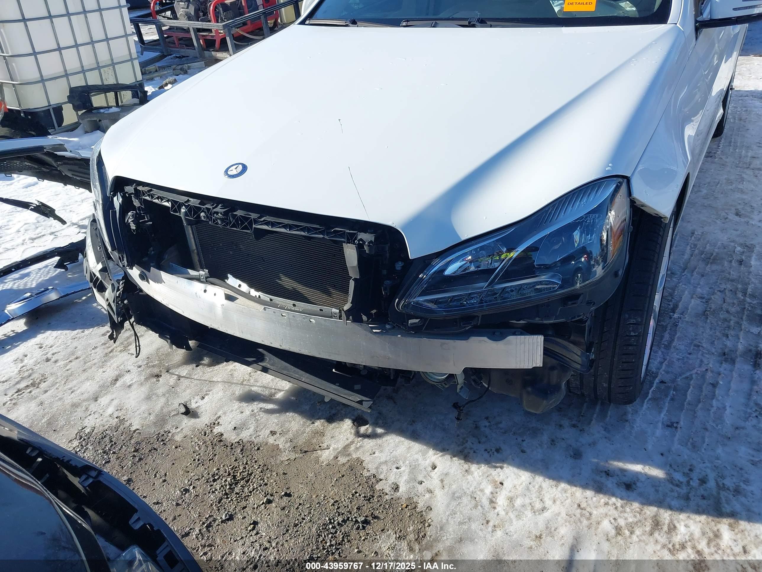 MERCEDES-BENZ E image 6