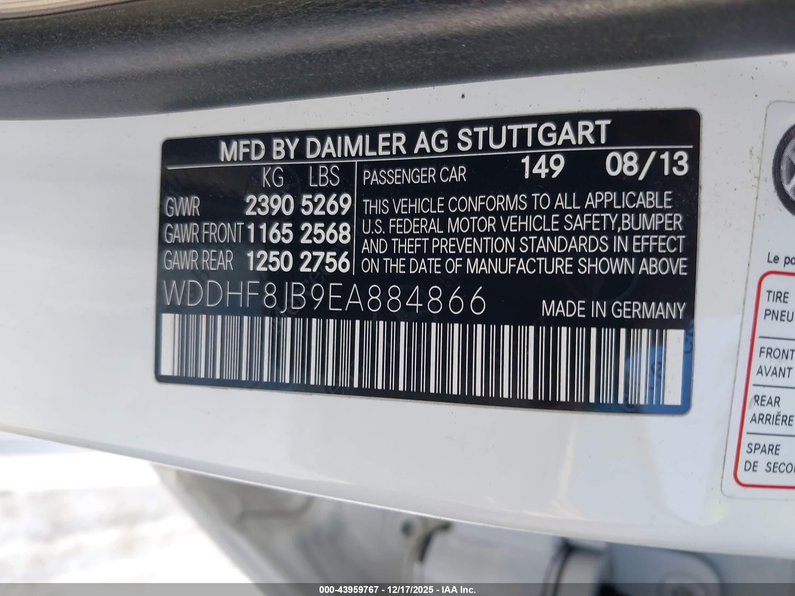 MERCEDES-BENZ E image 9