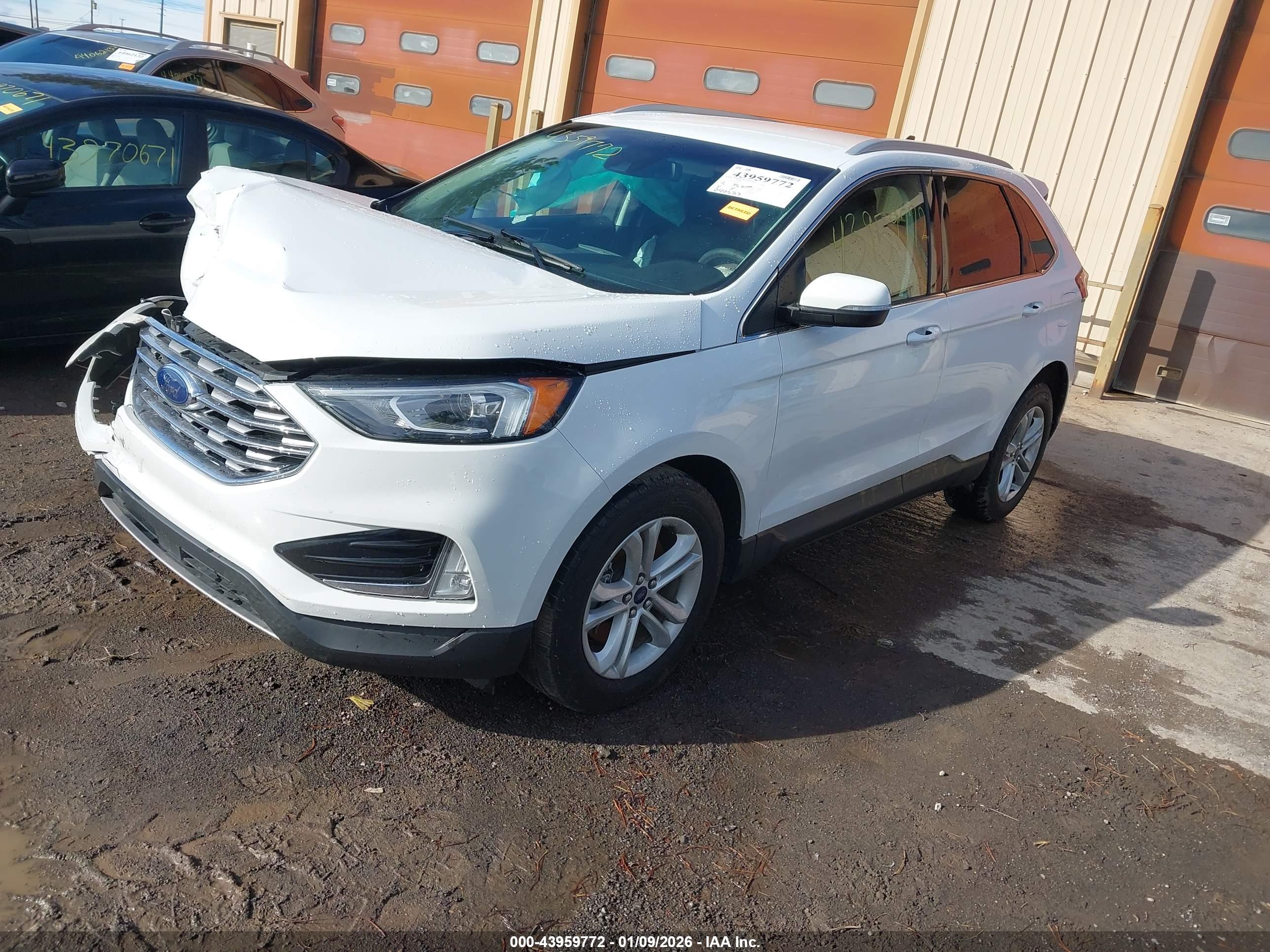 FORD EDGE image 2