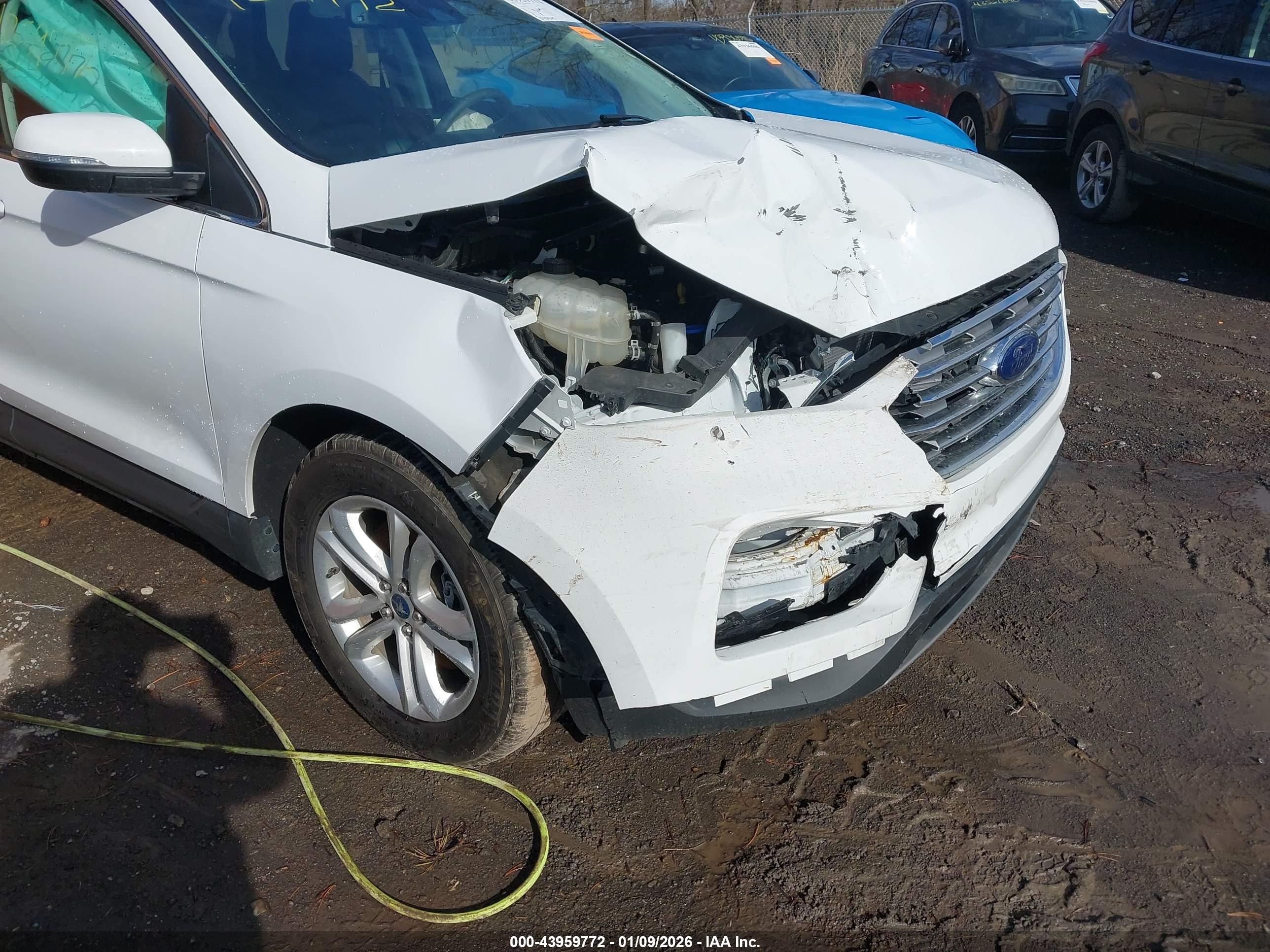 FORD EDGE image 6
