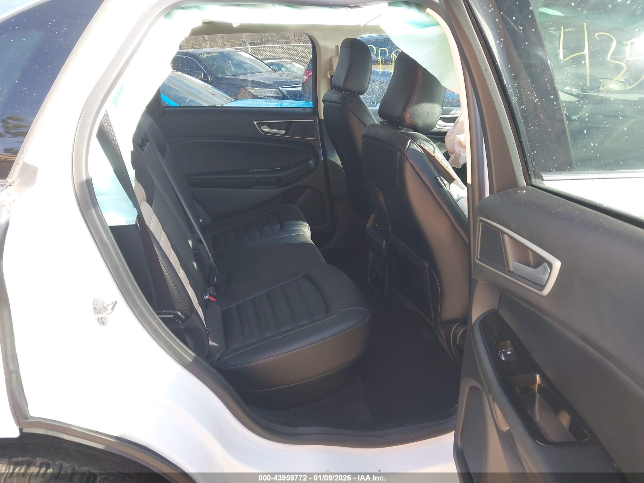 FORD EDGE image 8