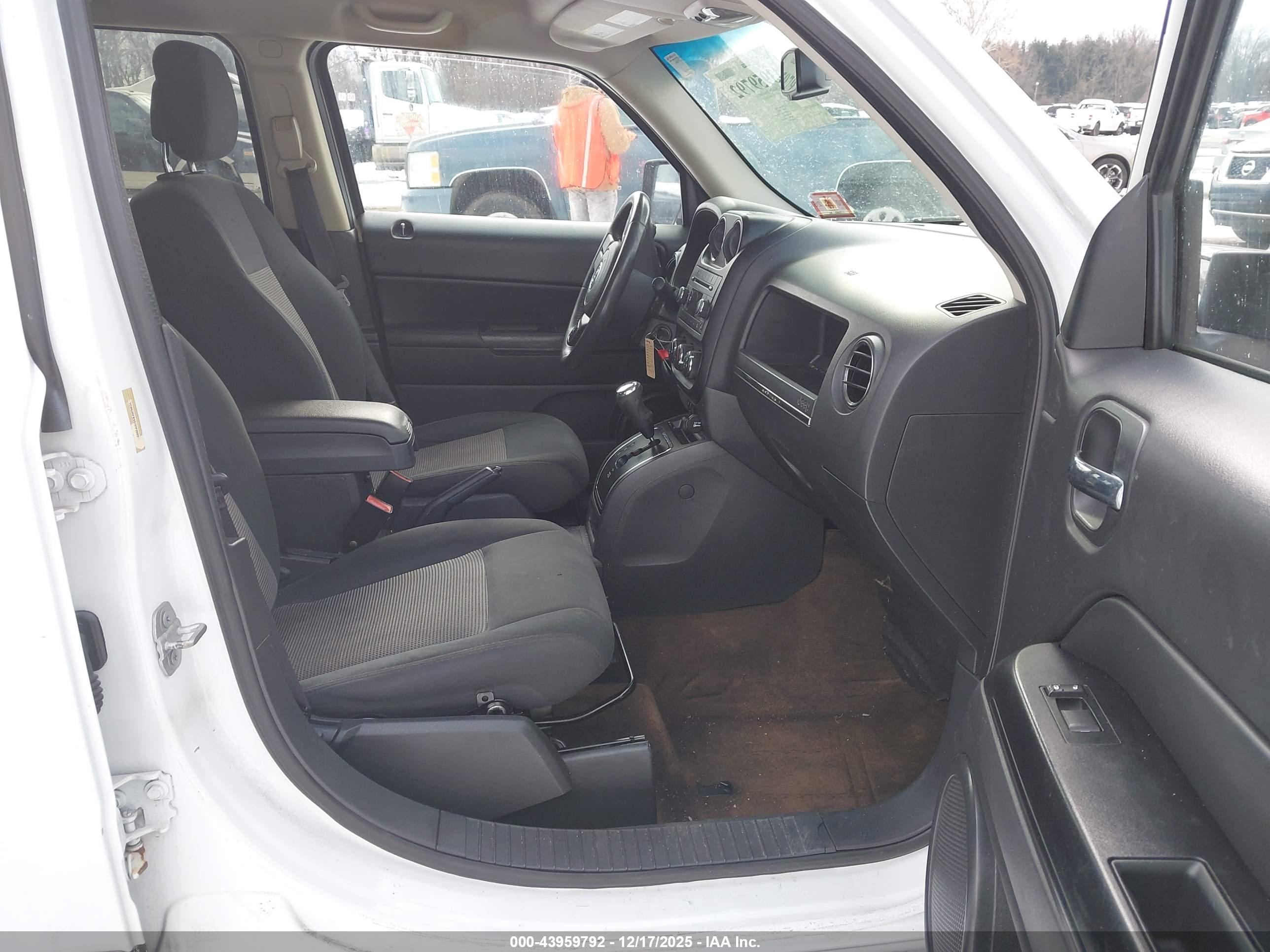 JEEP PATRIOT image 5