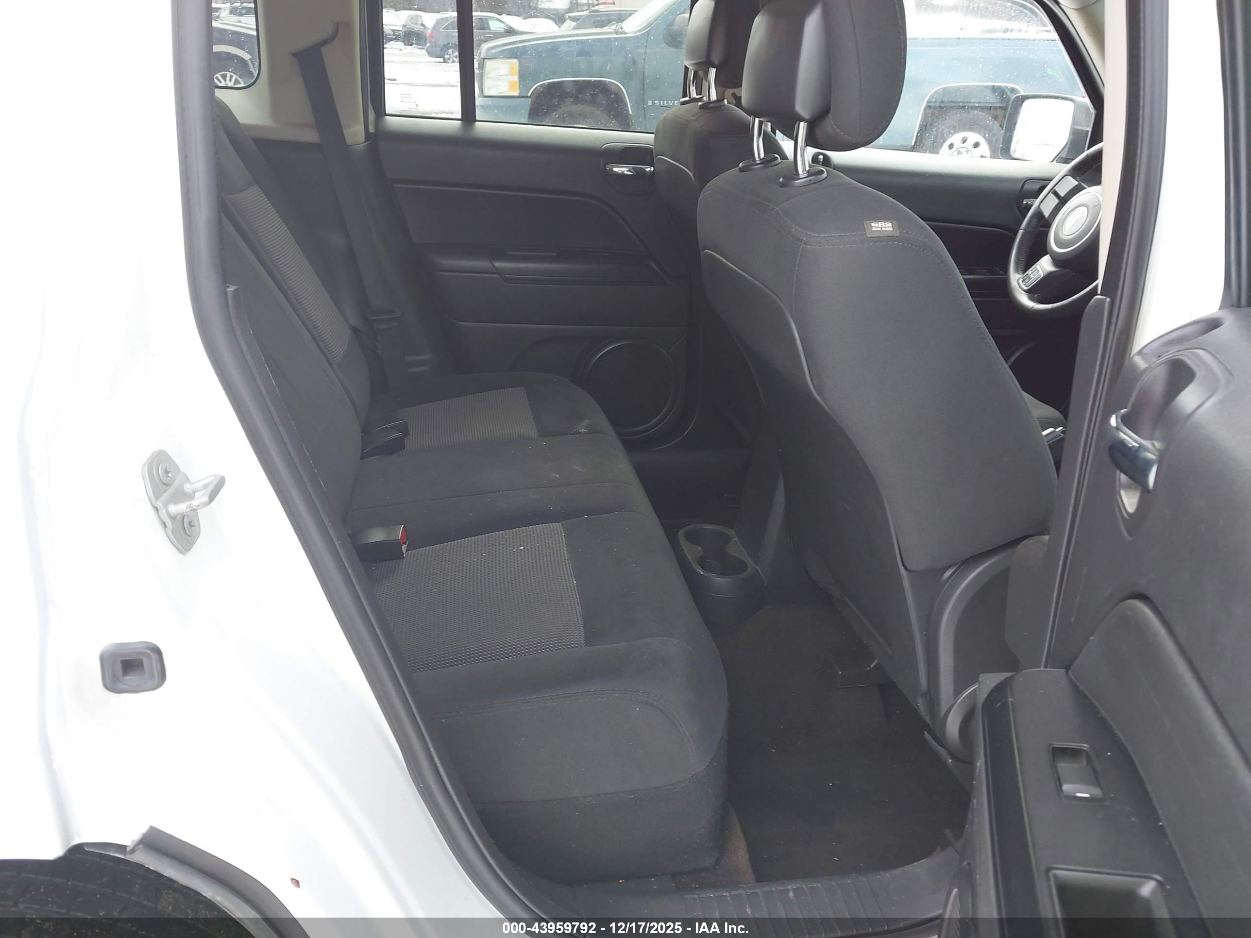 JEEP PATRIOT image 8