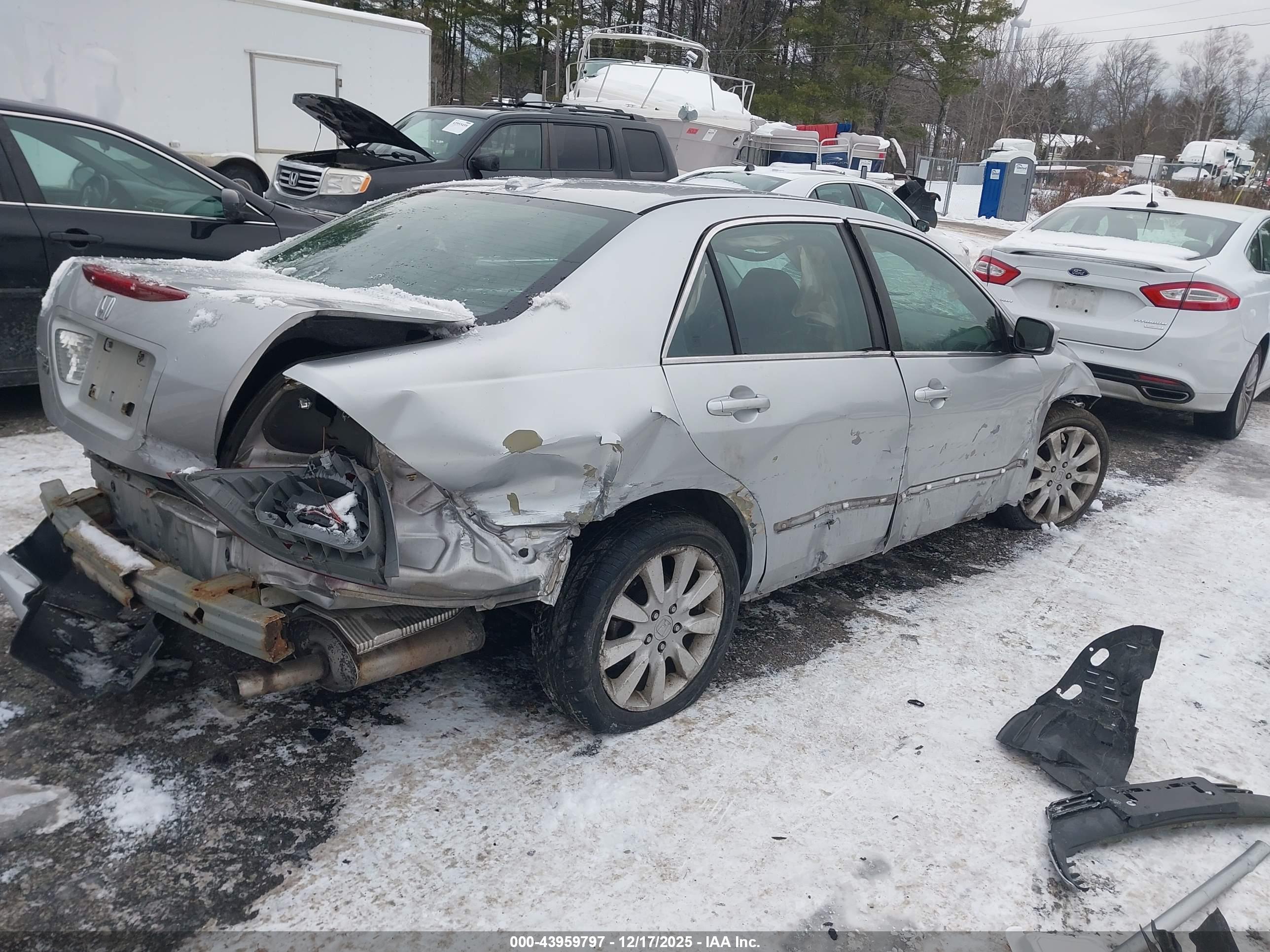 HONDA ACCORD image 4