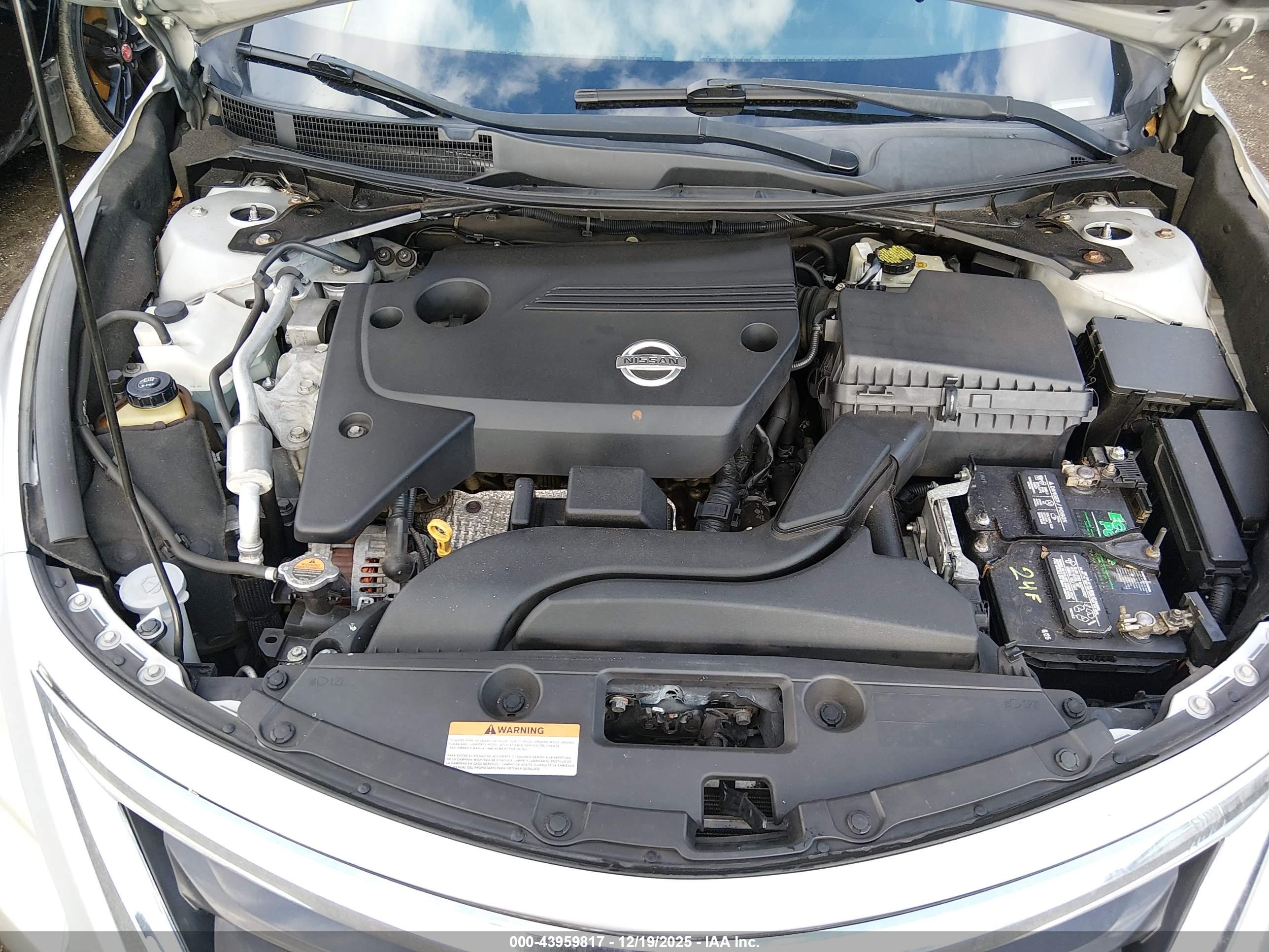 NISSAN ALTIMA image 10