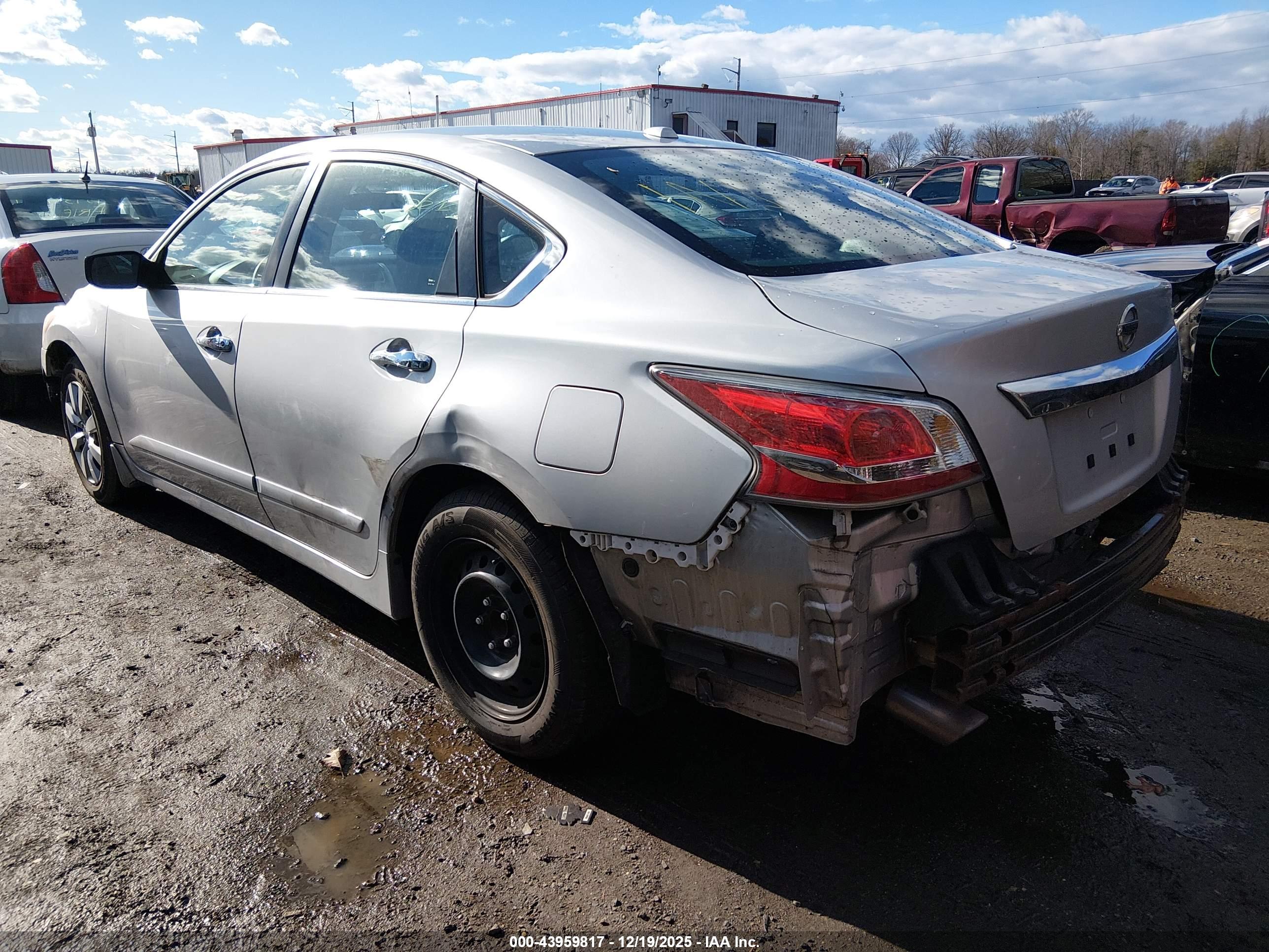 NISSAN ALTIMA image 3