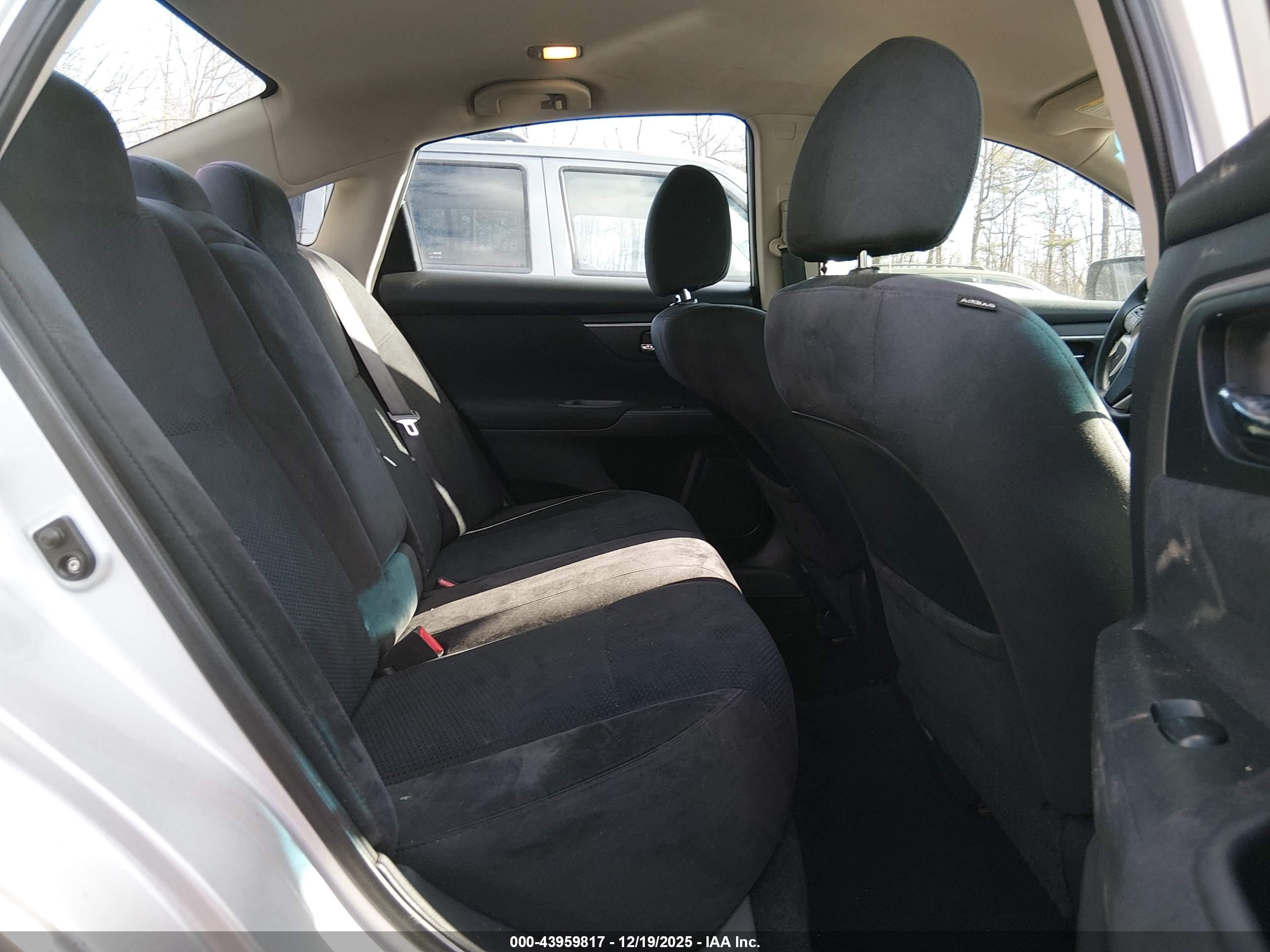 NISSAN ALTIMA image 8