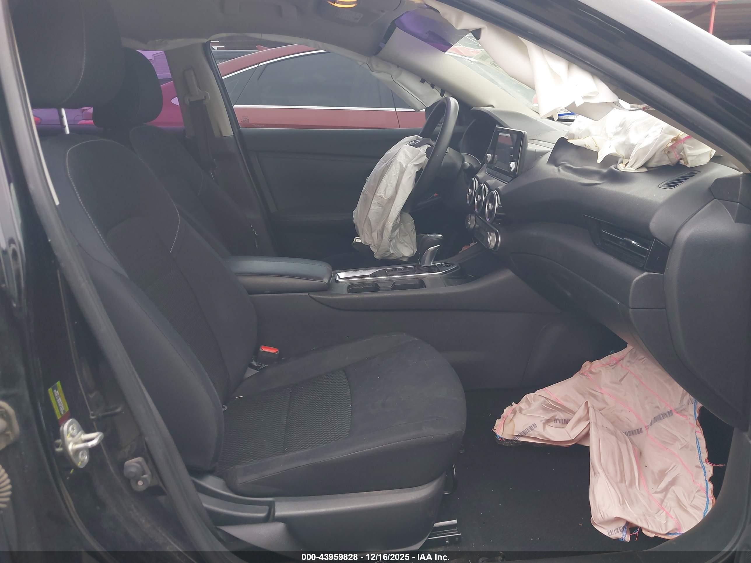 NISSAN SENTRA image 5