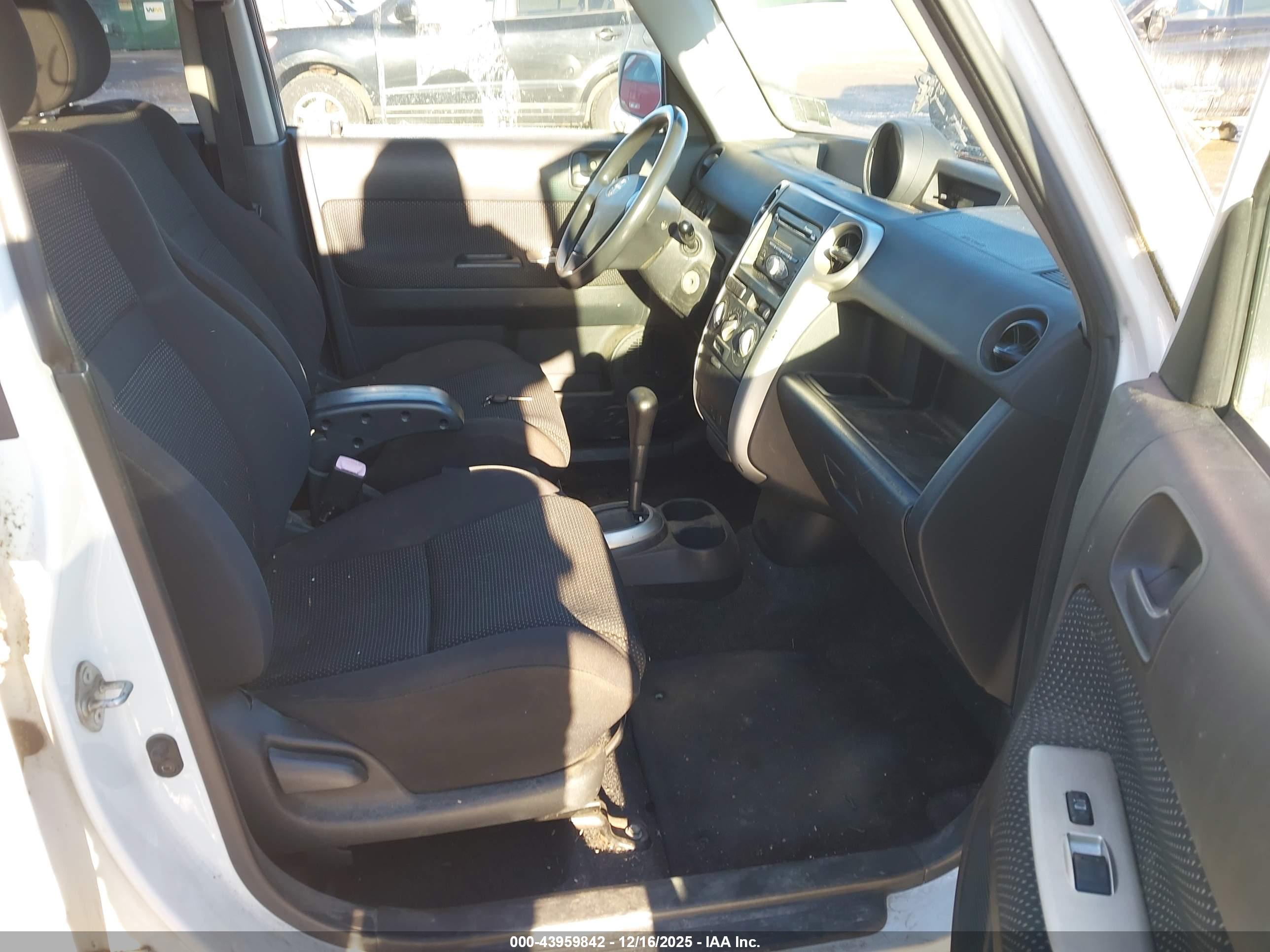 SCION XB image 5