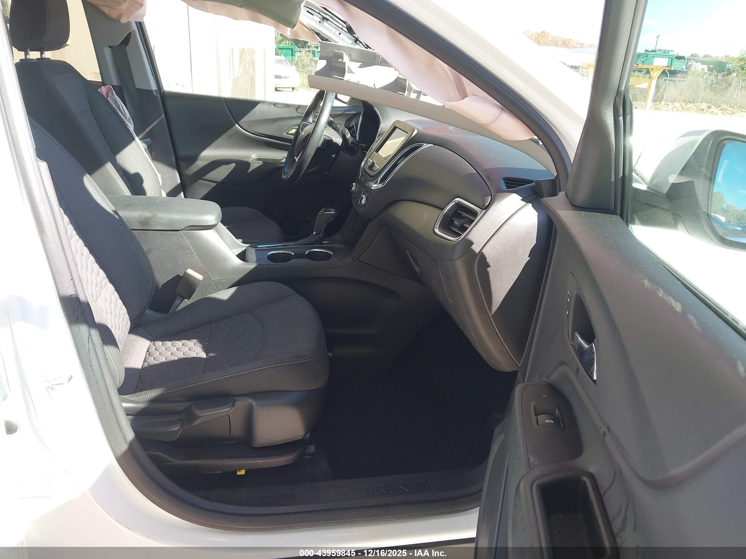 CHEVROLET EQUINOX image 5