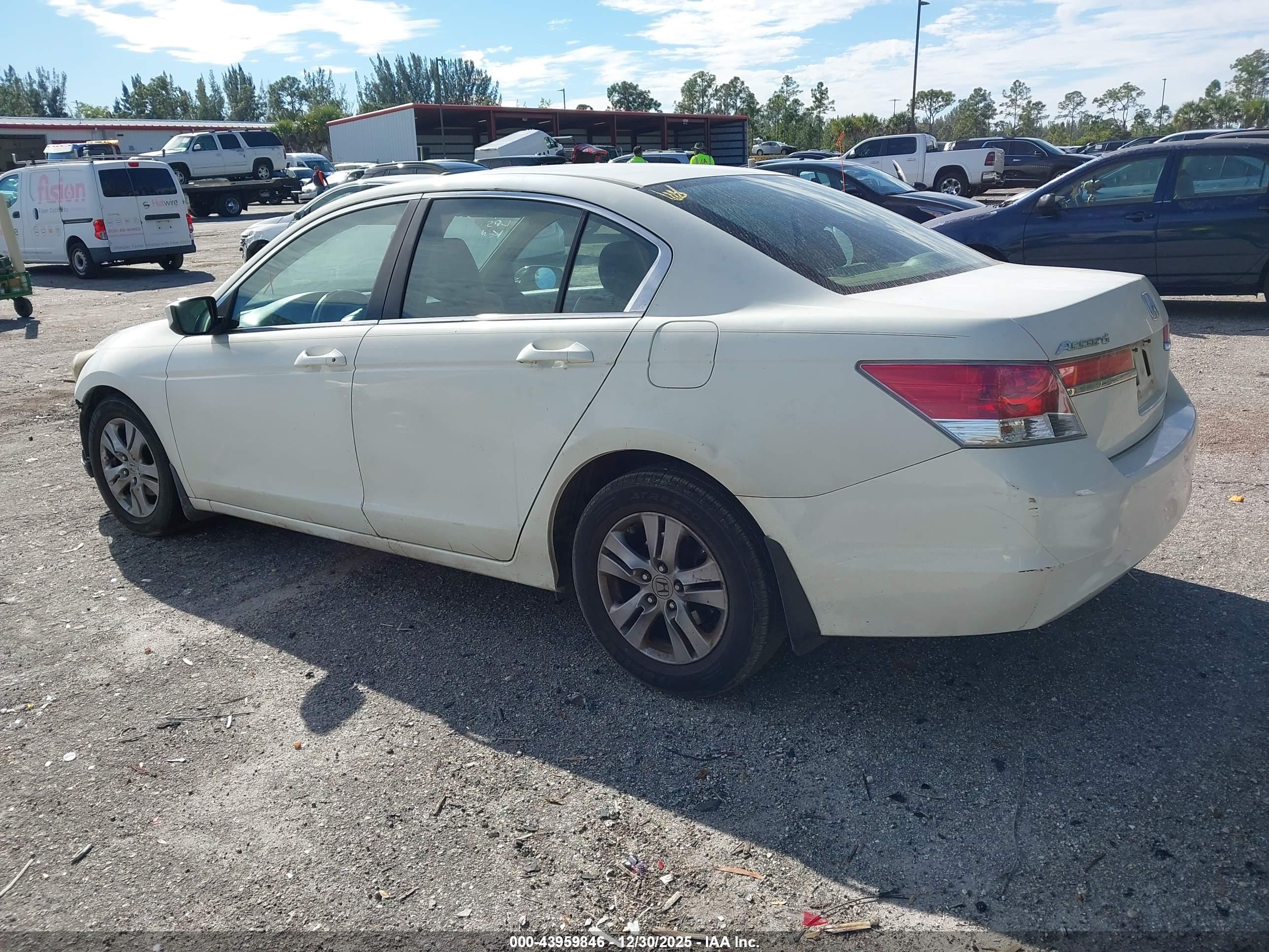 HONDA ACCORD image 3