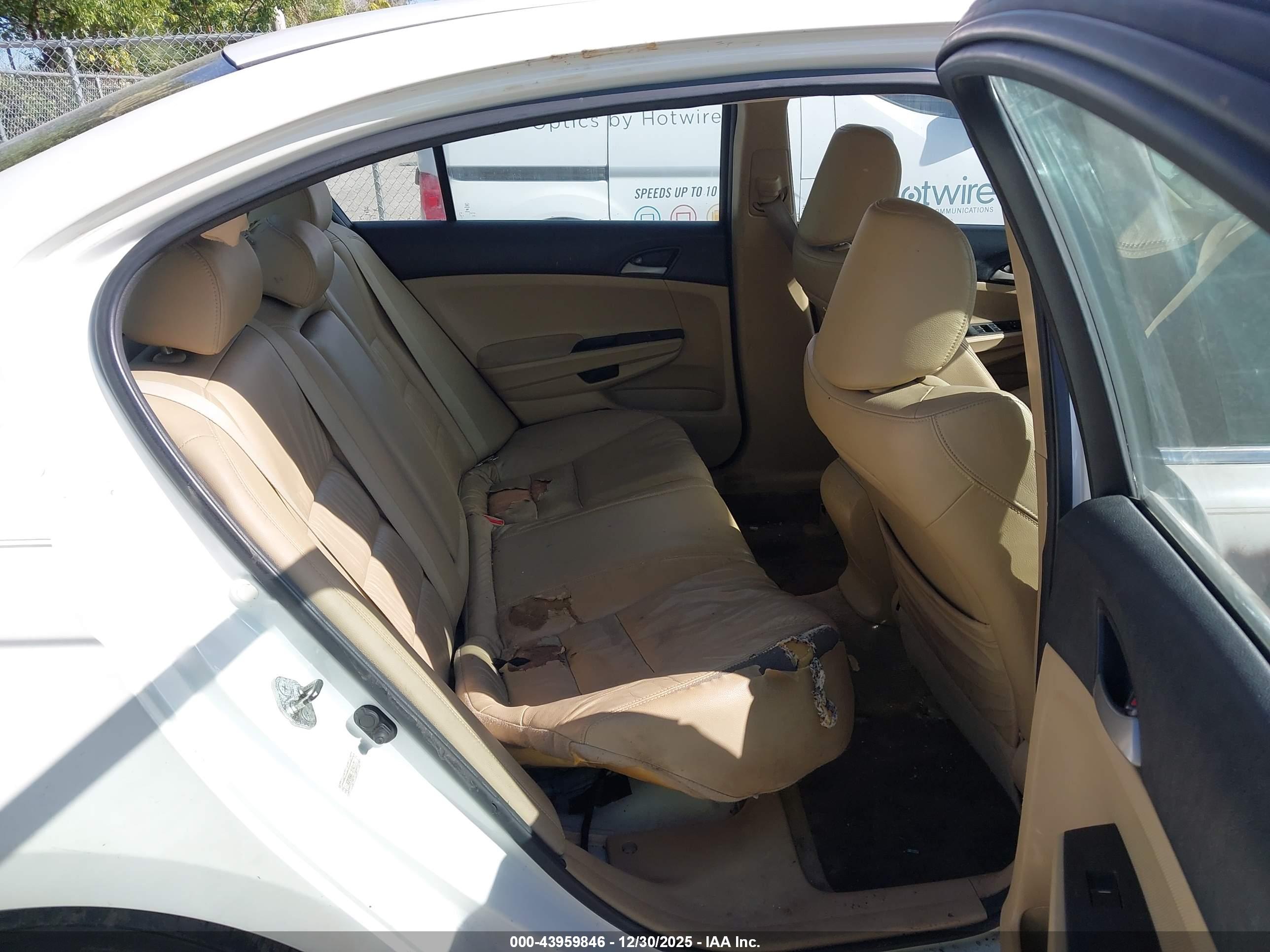 HONDA ACCORD image 8