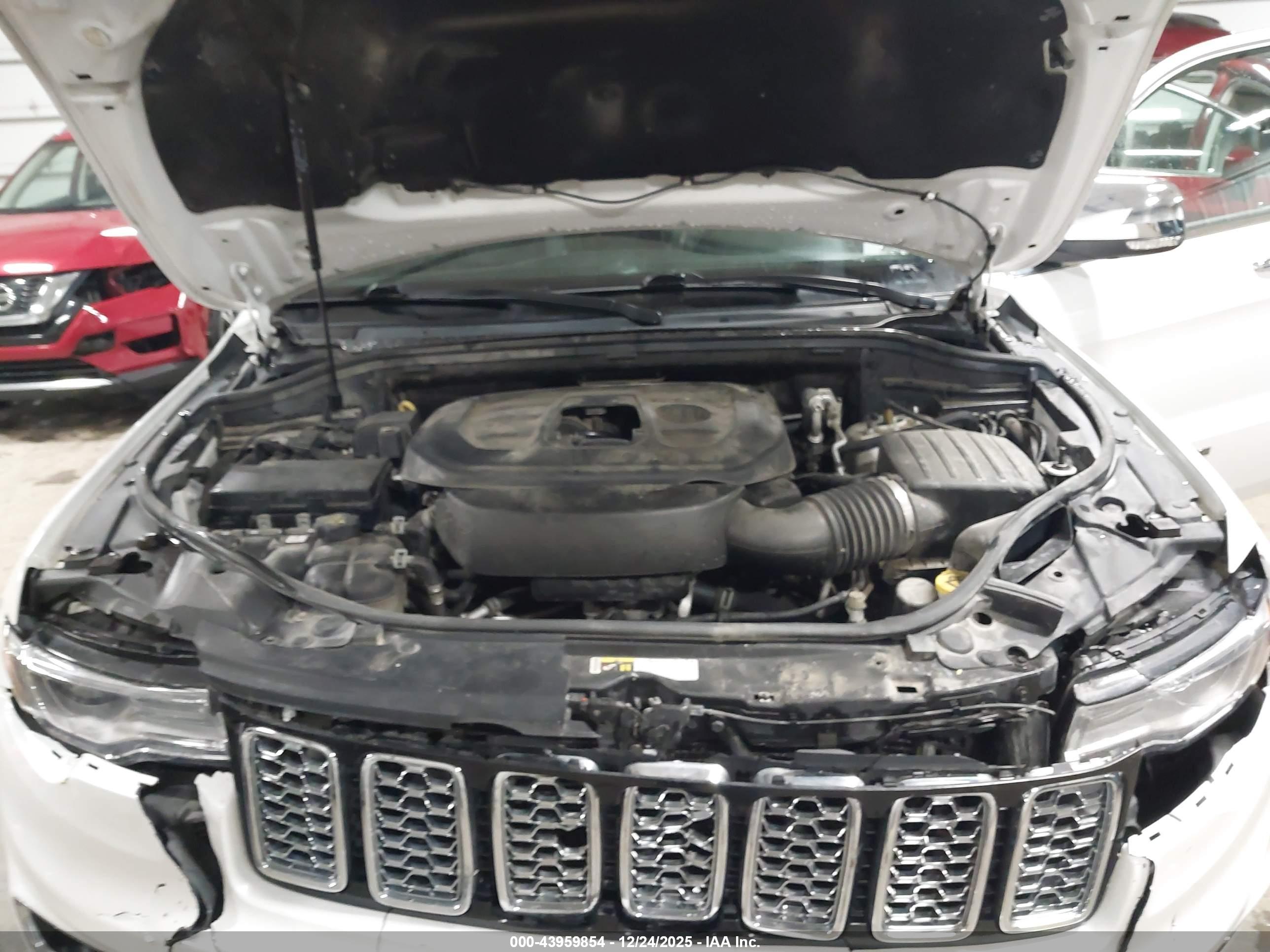 JEEP GRAND image 10