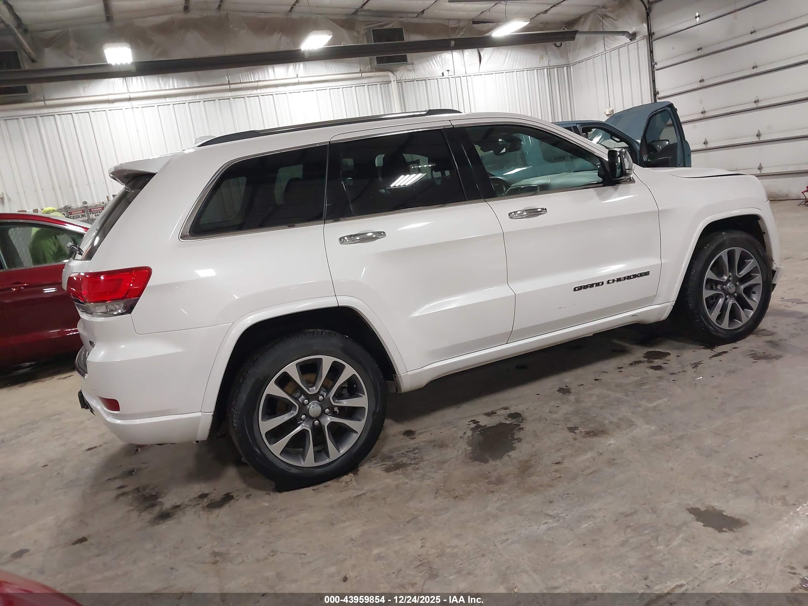 JEEP GRAND image 4