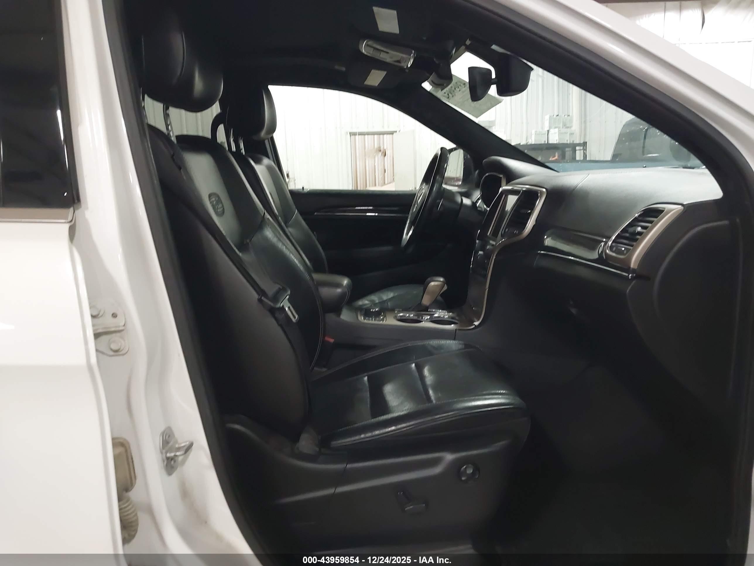 JEEP GRAND image 5