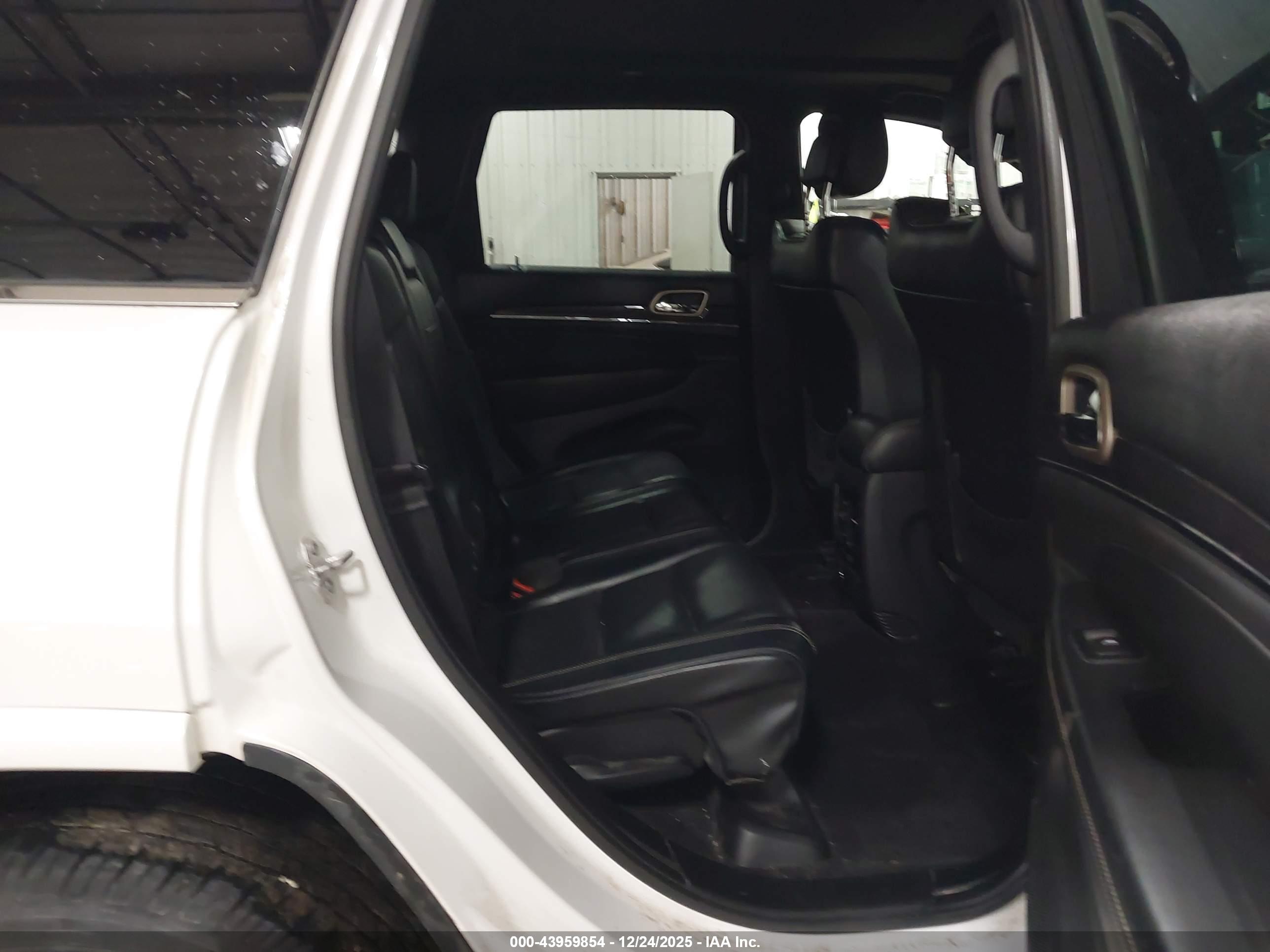 JEEP GRAND image 8