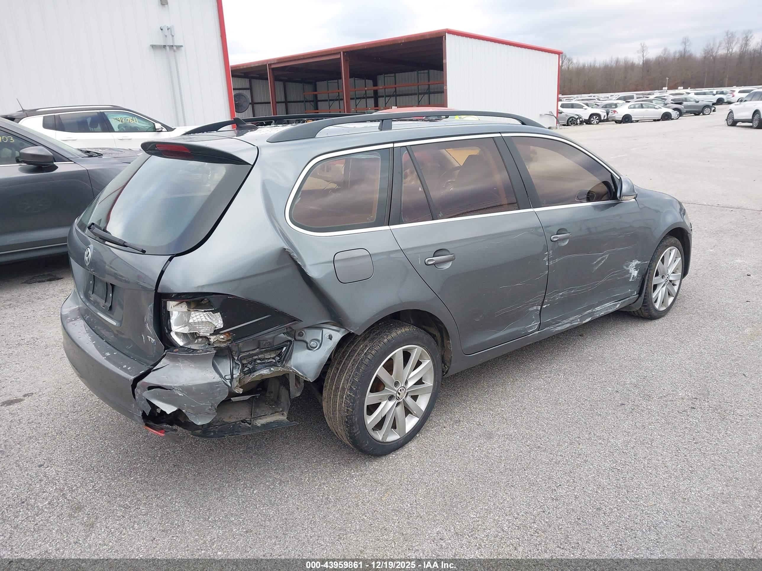 VOLKSWAGEN JETTA image 4